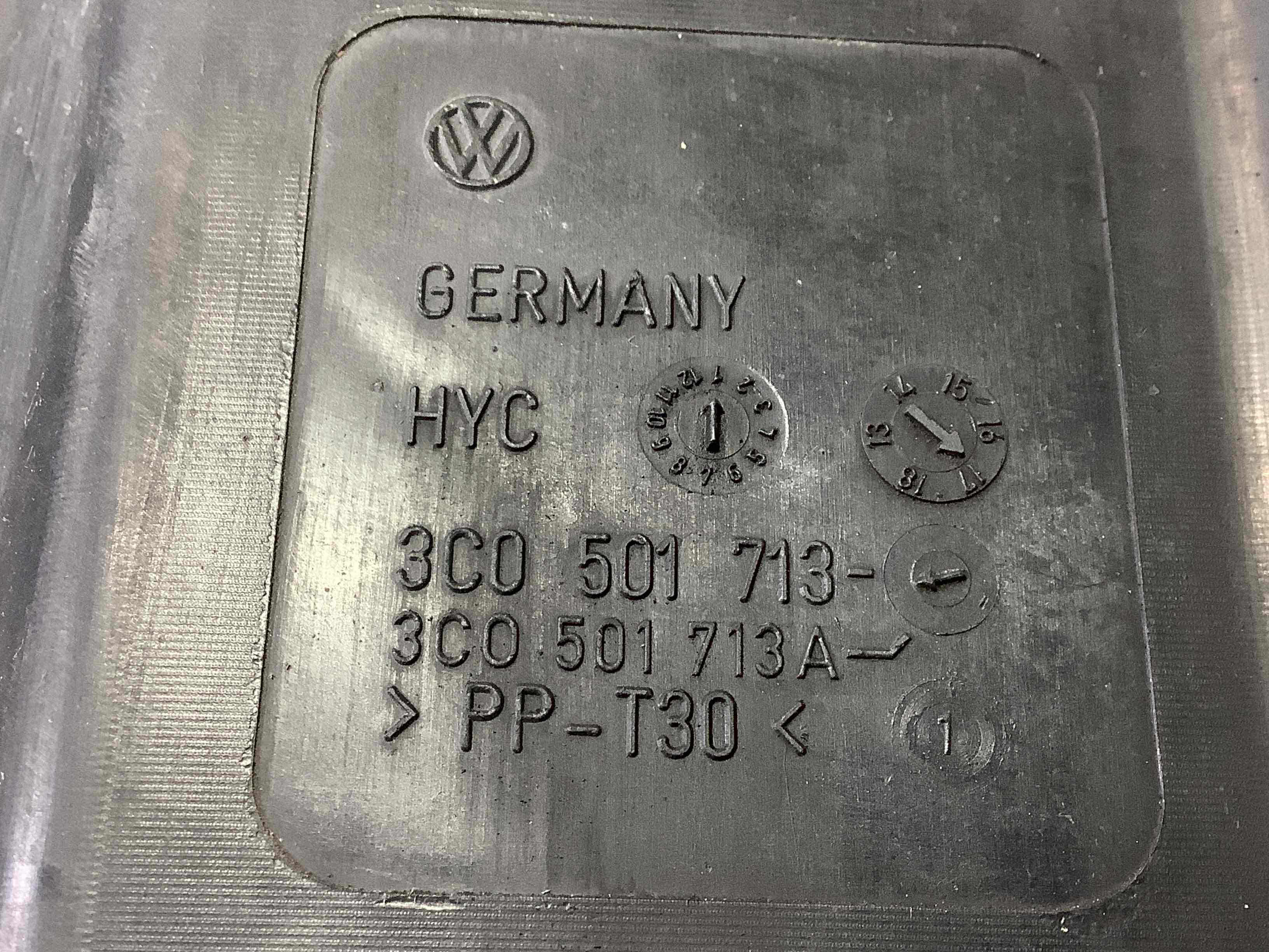 Захист заднього бампера