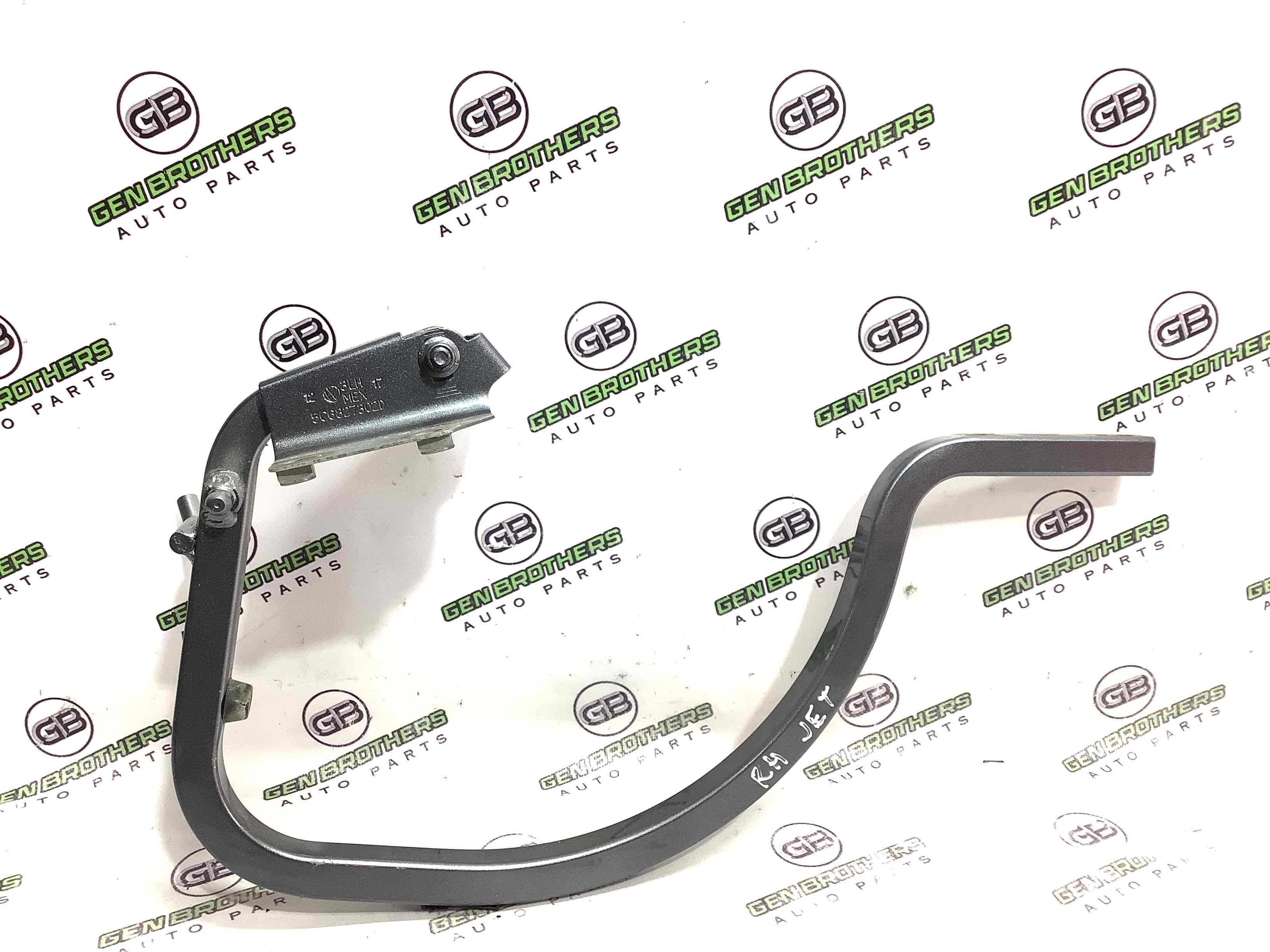 Петля кришки багажника, двері багажника