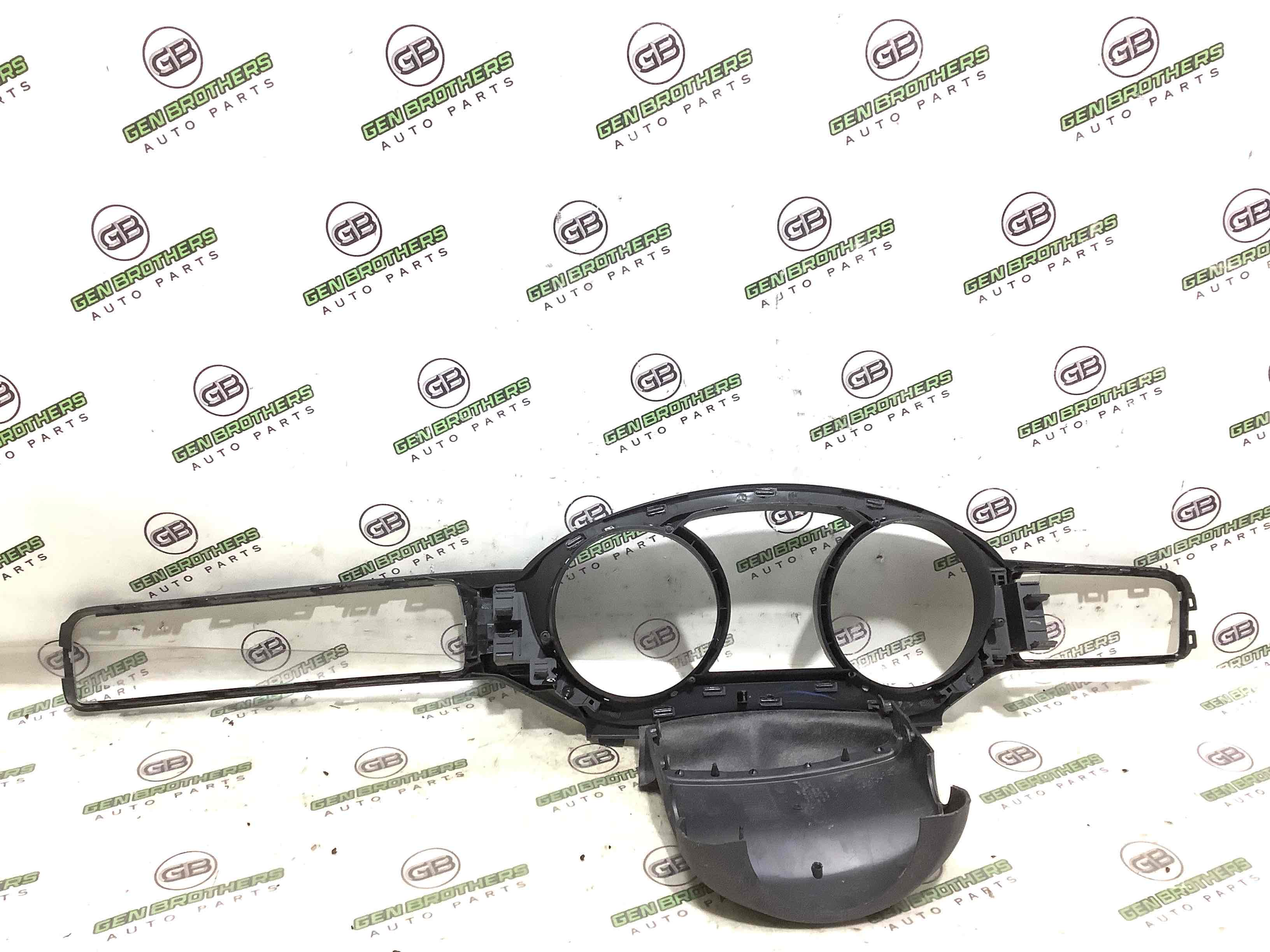 Накладка щитка приладів