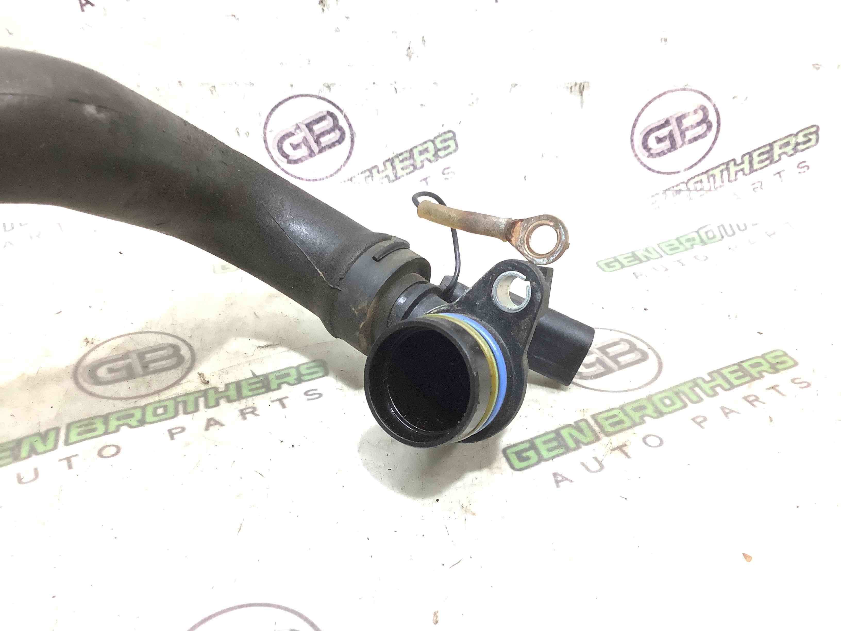 Патрубок трубопровід, шланг