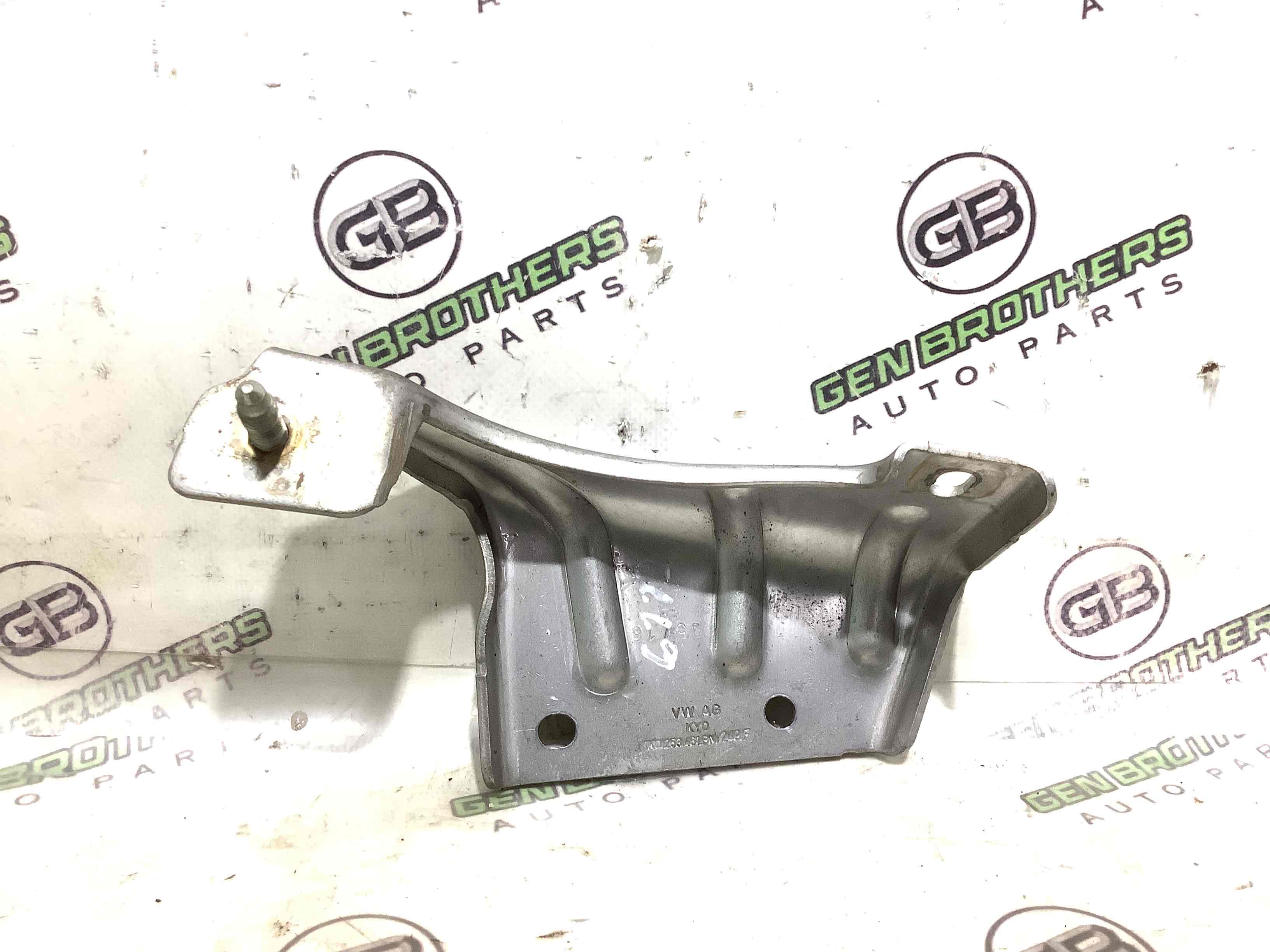 Кронштейн глушника