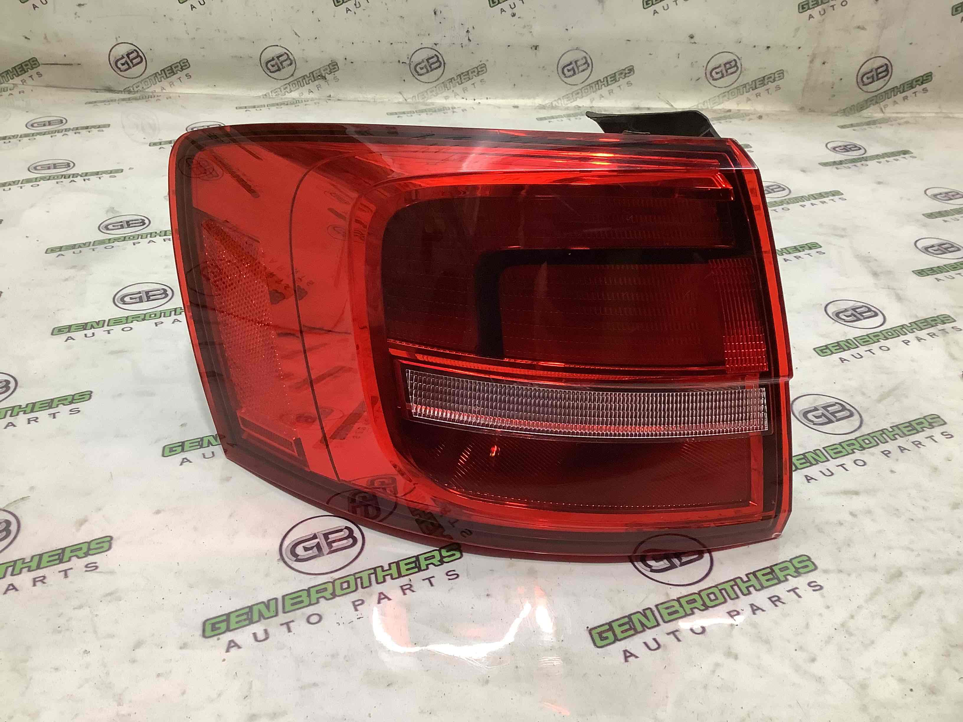 Ліхтар задній лівий