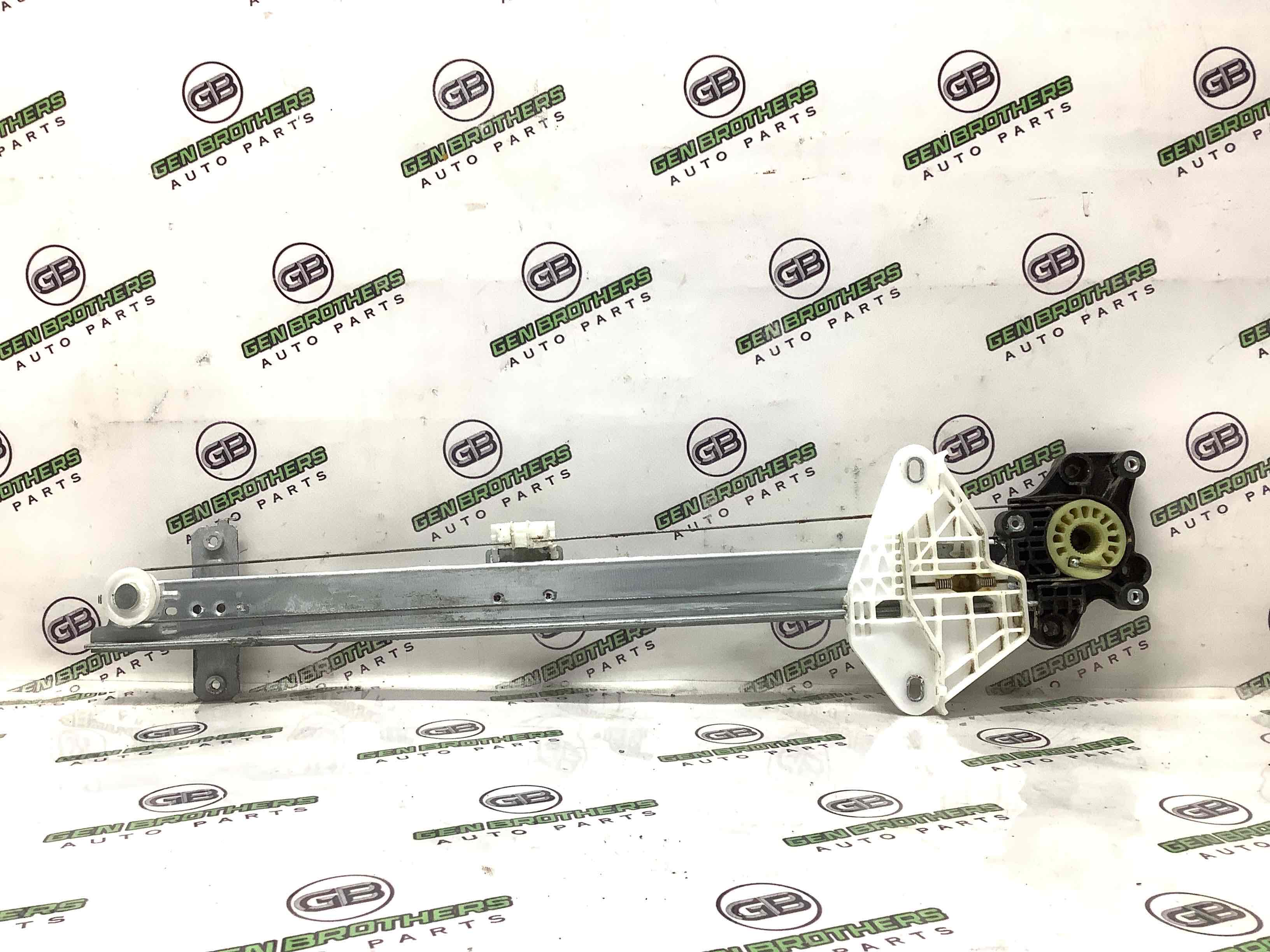 Склопідйомник задній правий