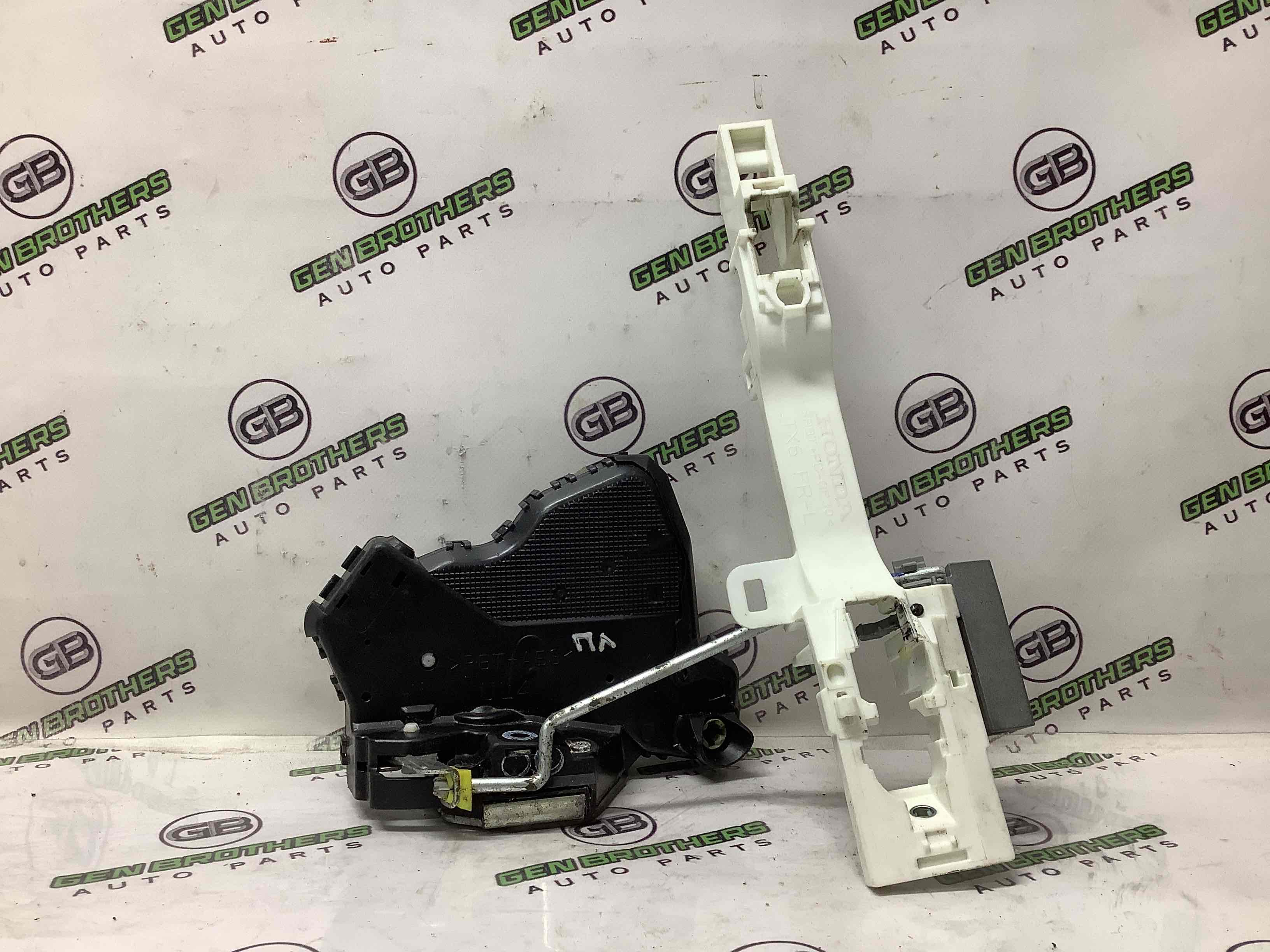 Замок дверей передньої лівої