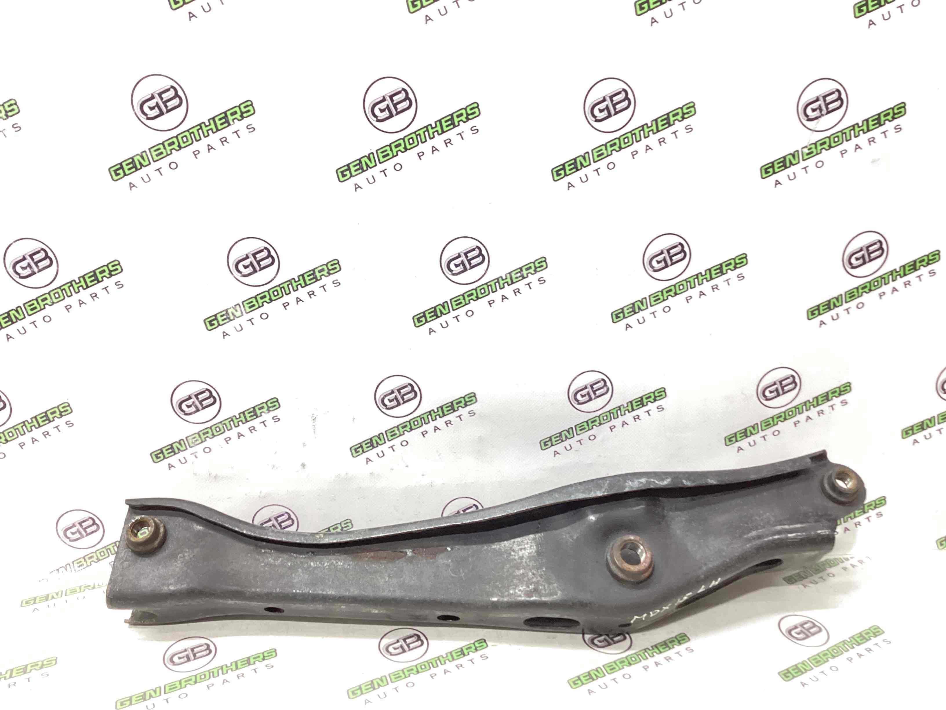 Важіль задній лівий