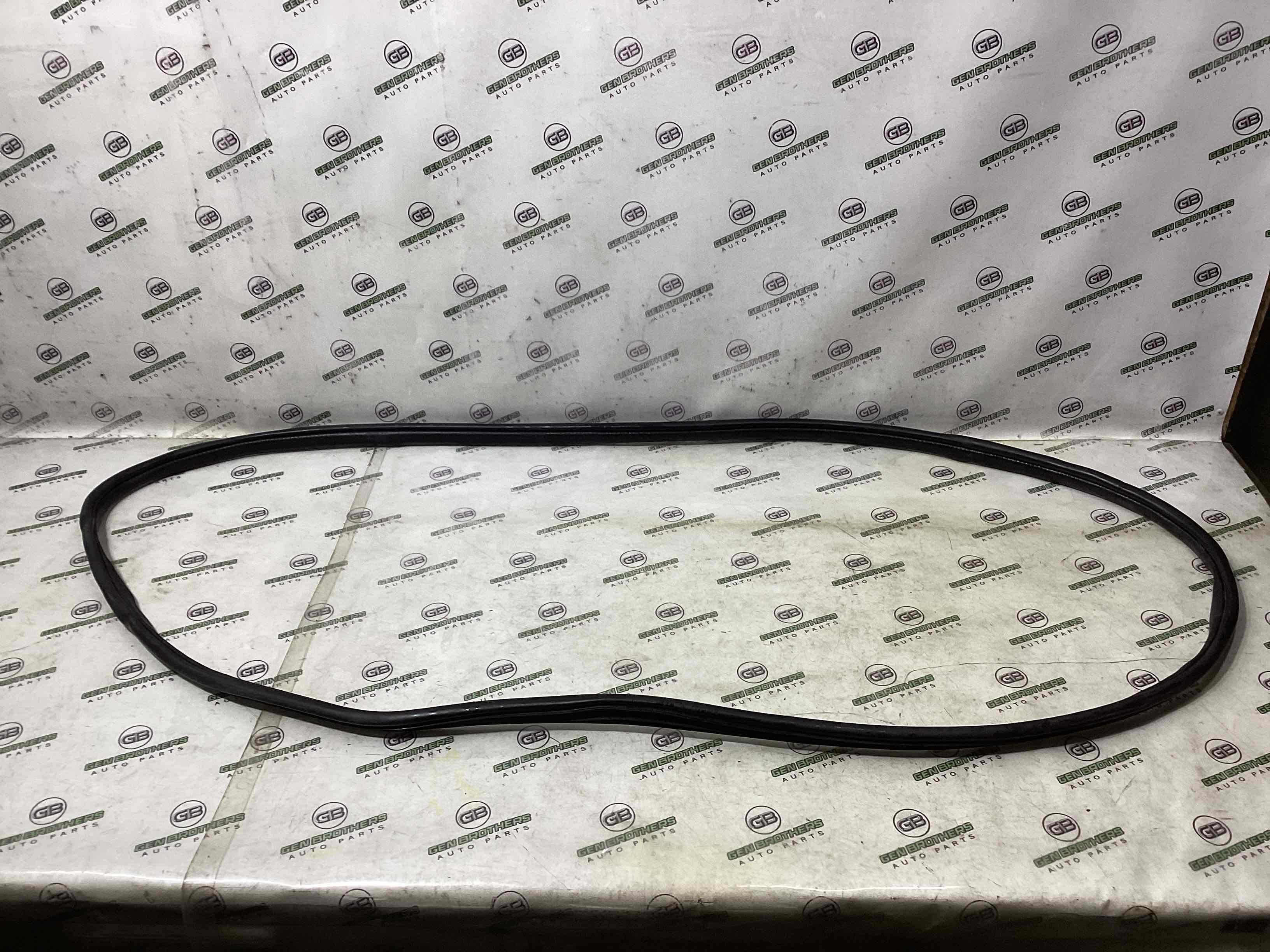 Ущільнювач скла, двері