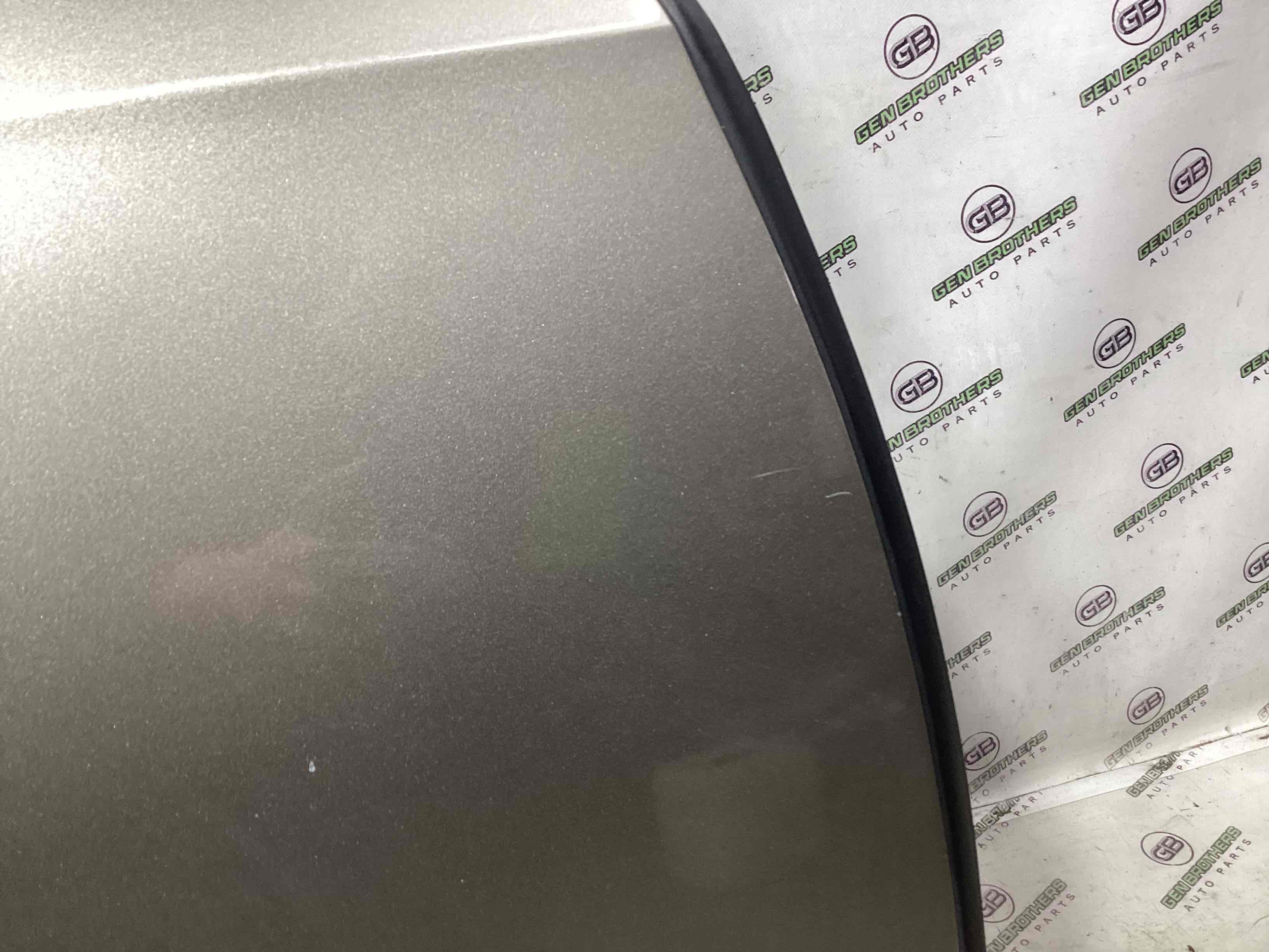 Двері задні права