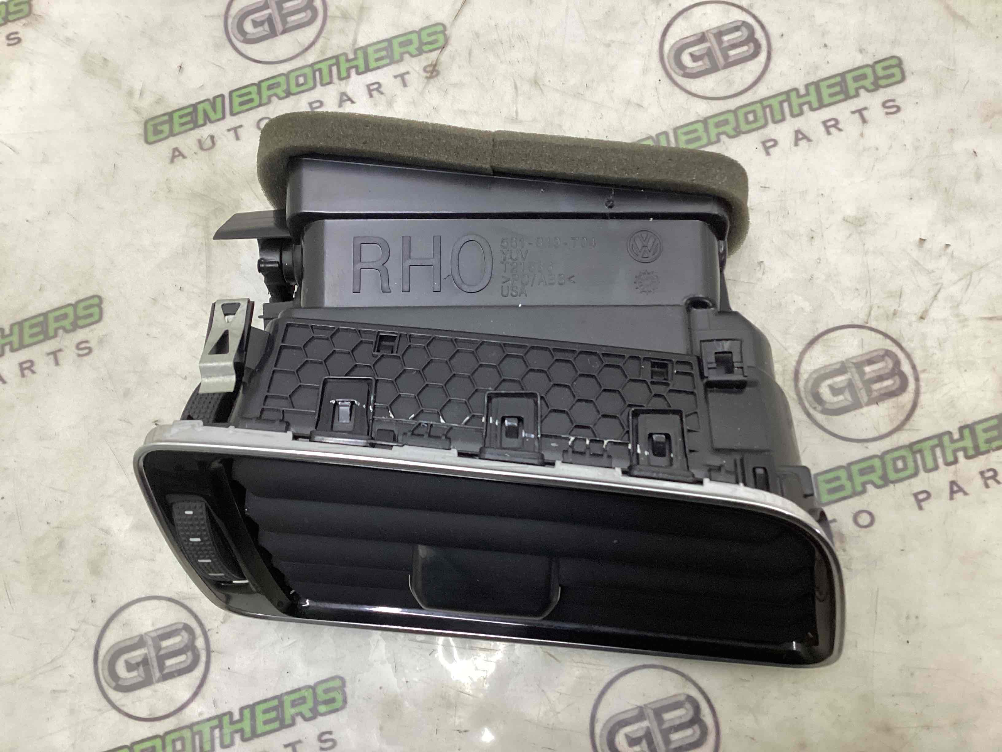 Дефлектор обдування салону