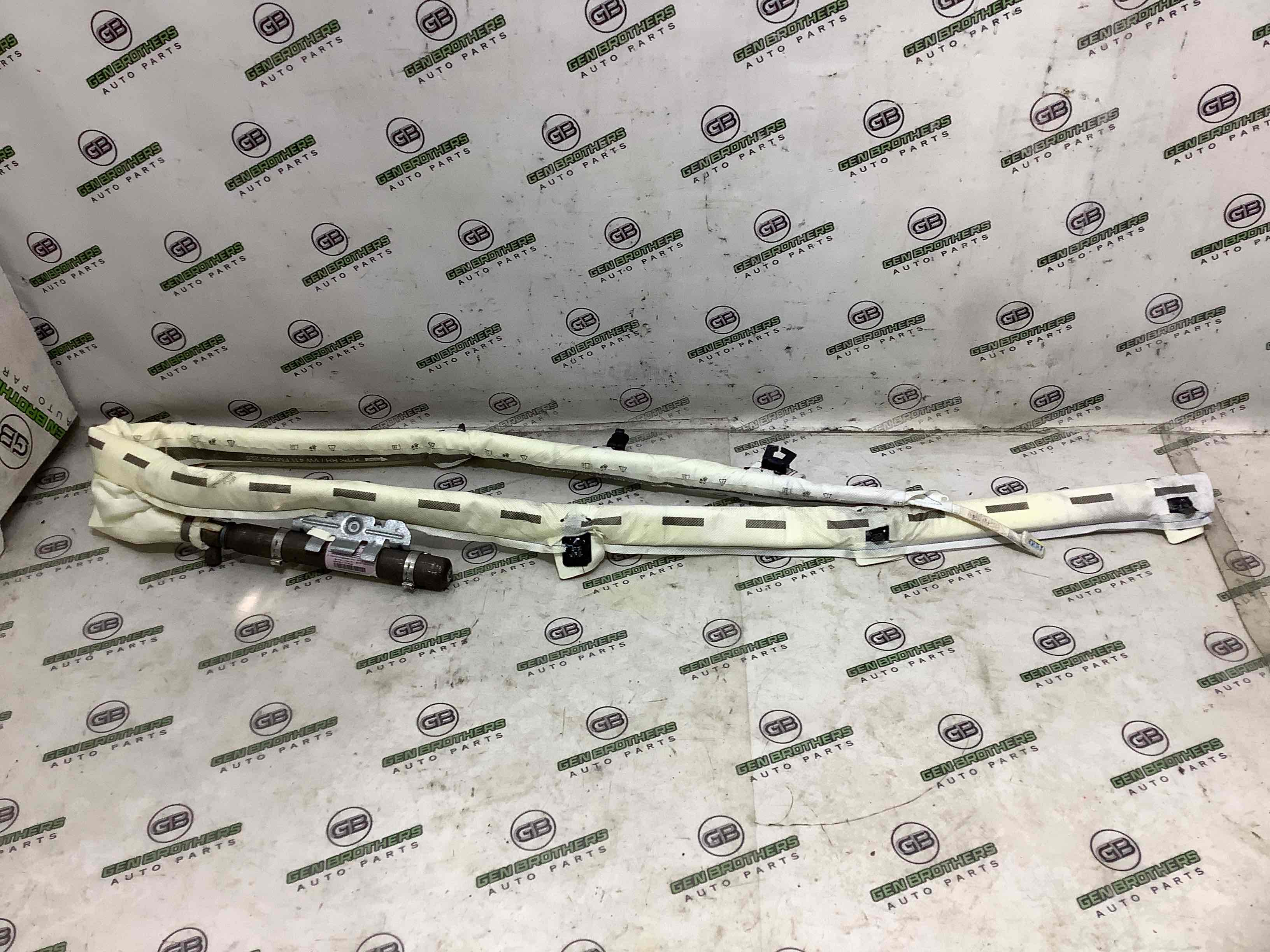 Подушка безпеки збоку шторка