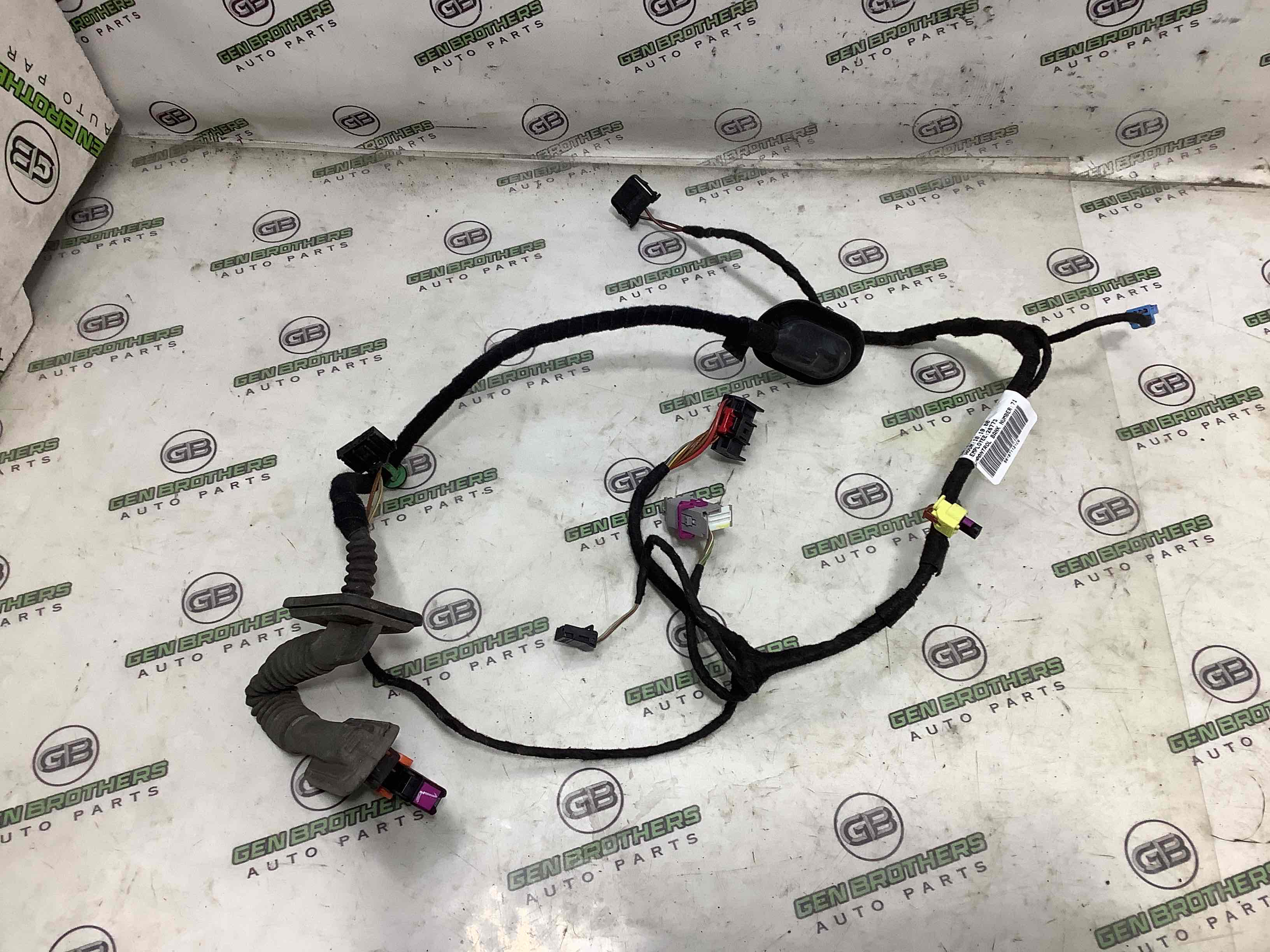 Електропроводка дверей, кришки багажника коса