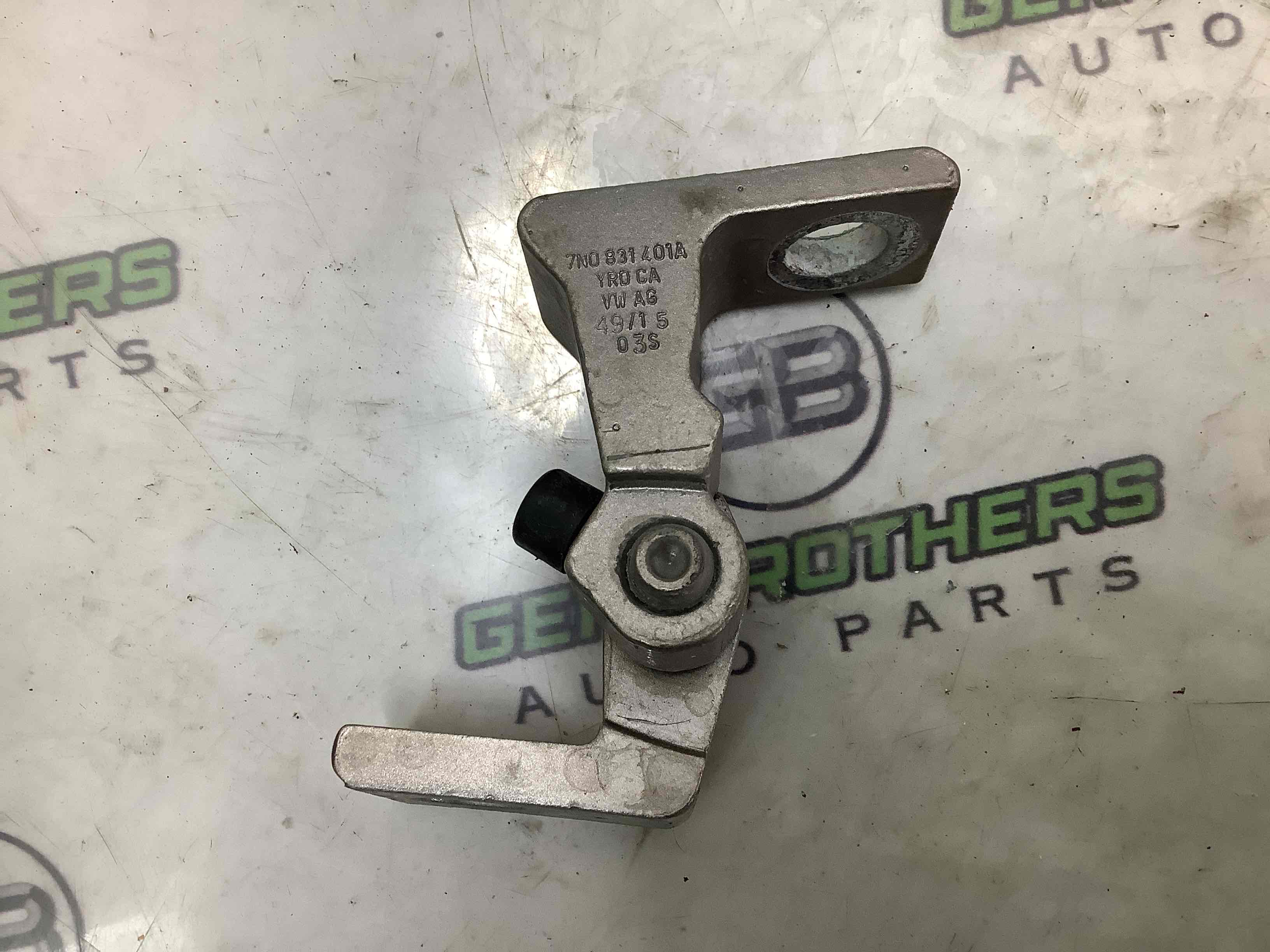 Петля двері, замок двері