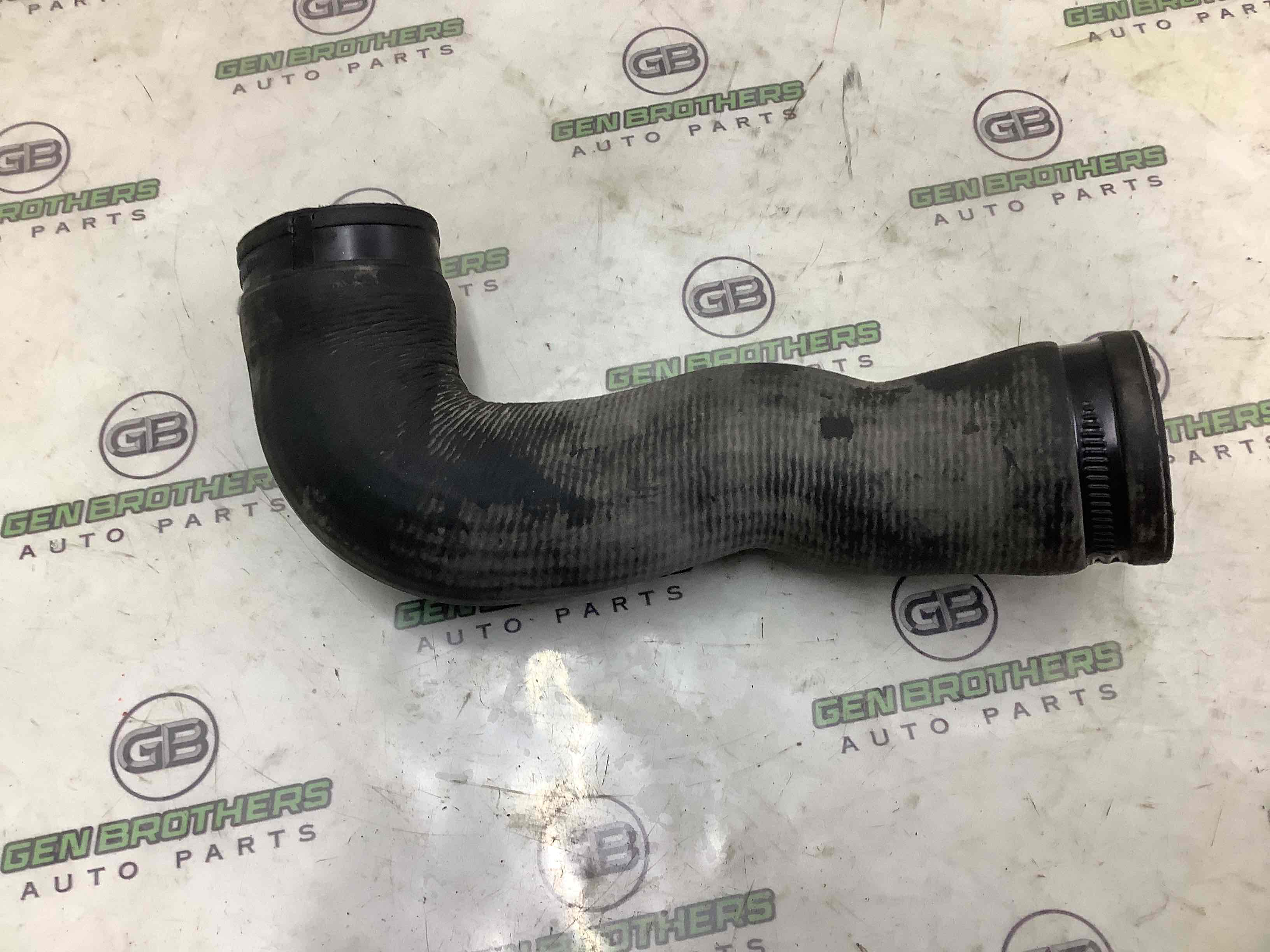 Патрубок інтеркулера