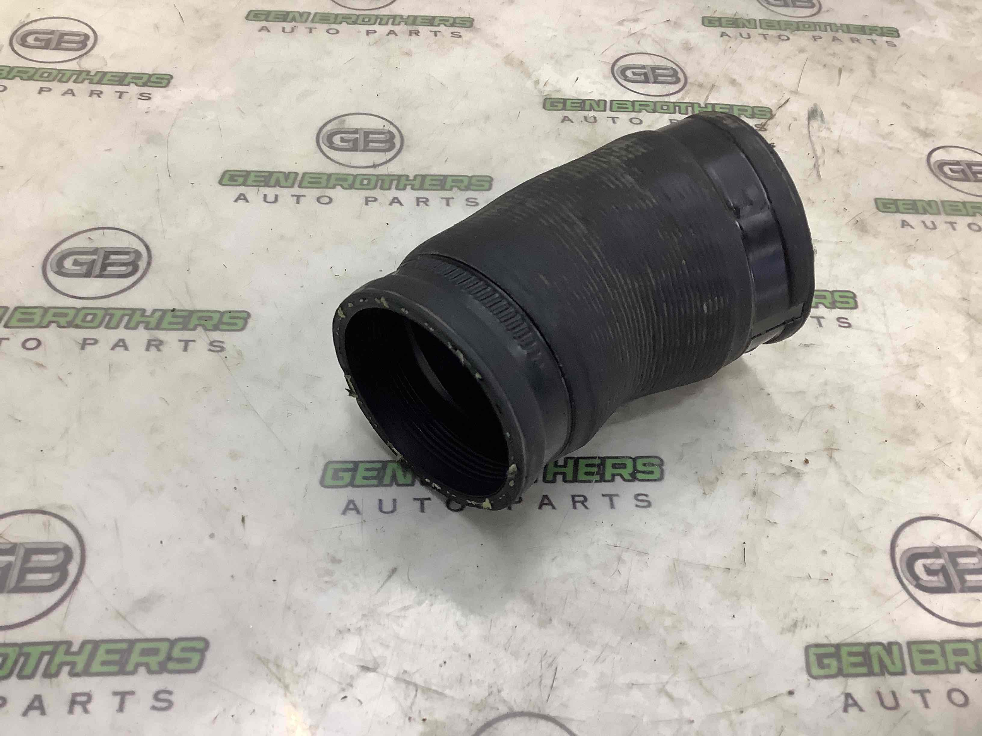 Патрубок інтеркулера