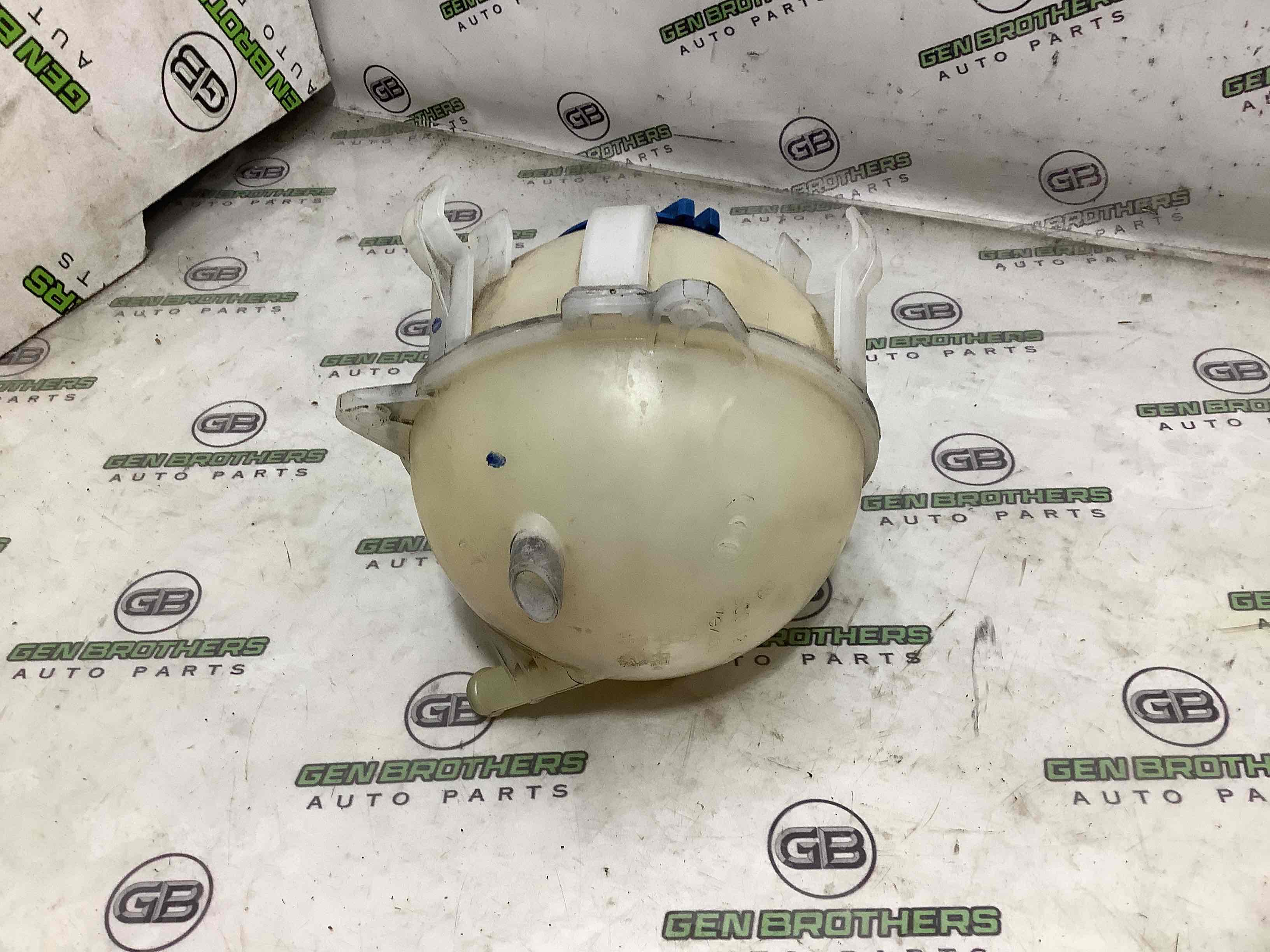 Розширювальний бачок охолодження