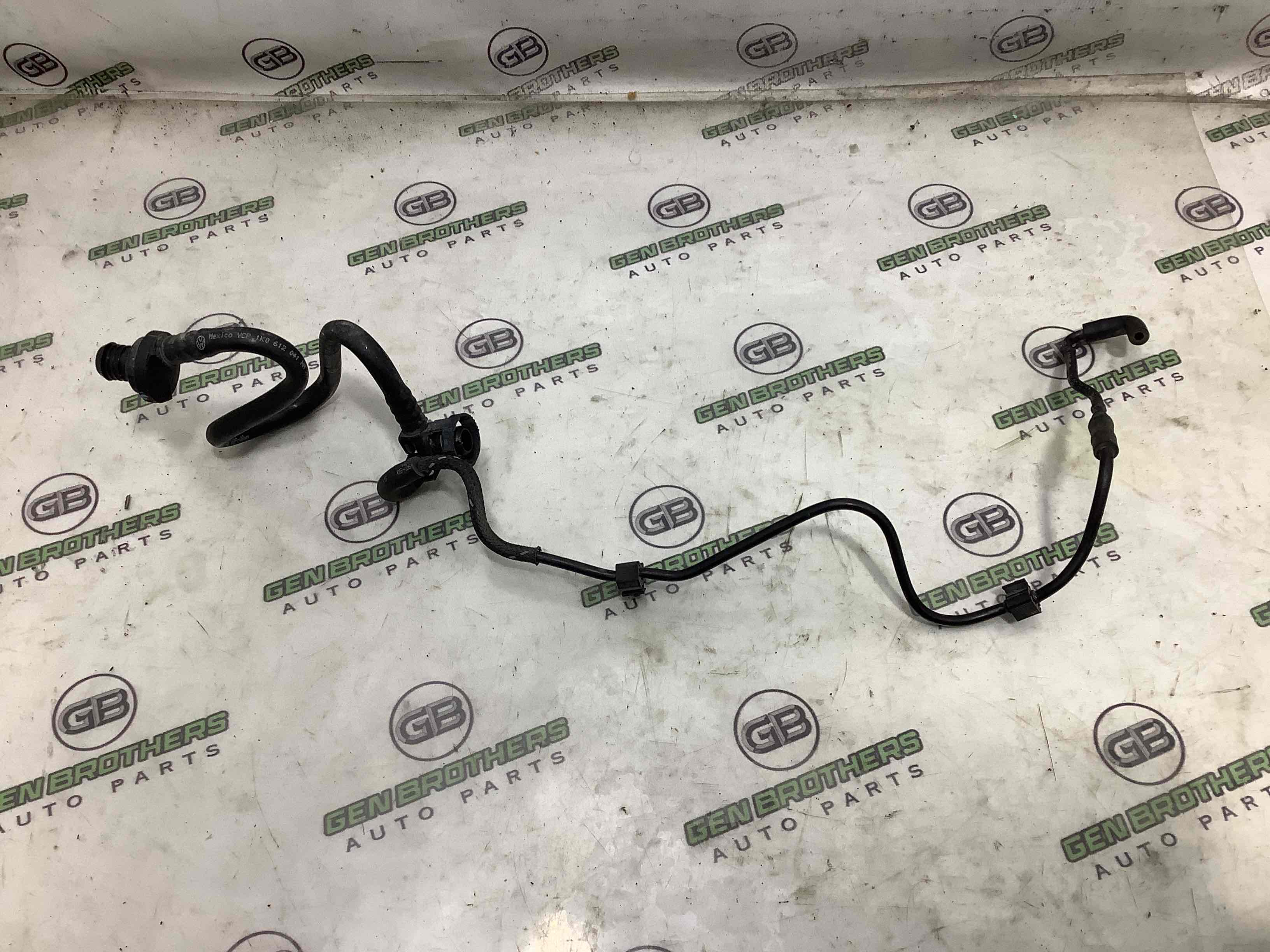 Трубка вакуумна