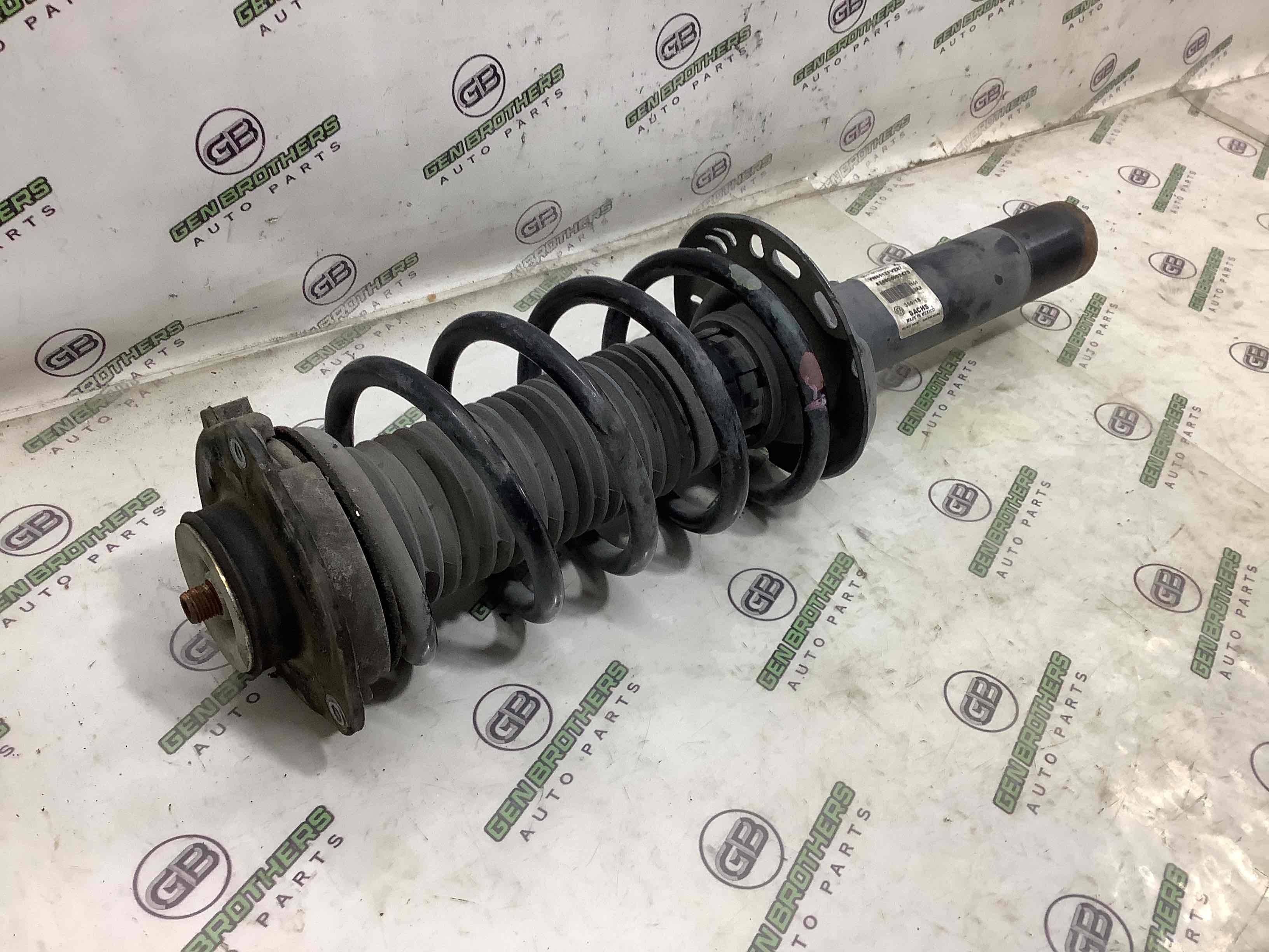 Амортизатор передній правий