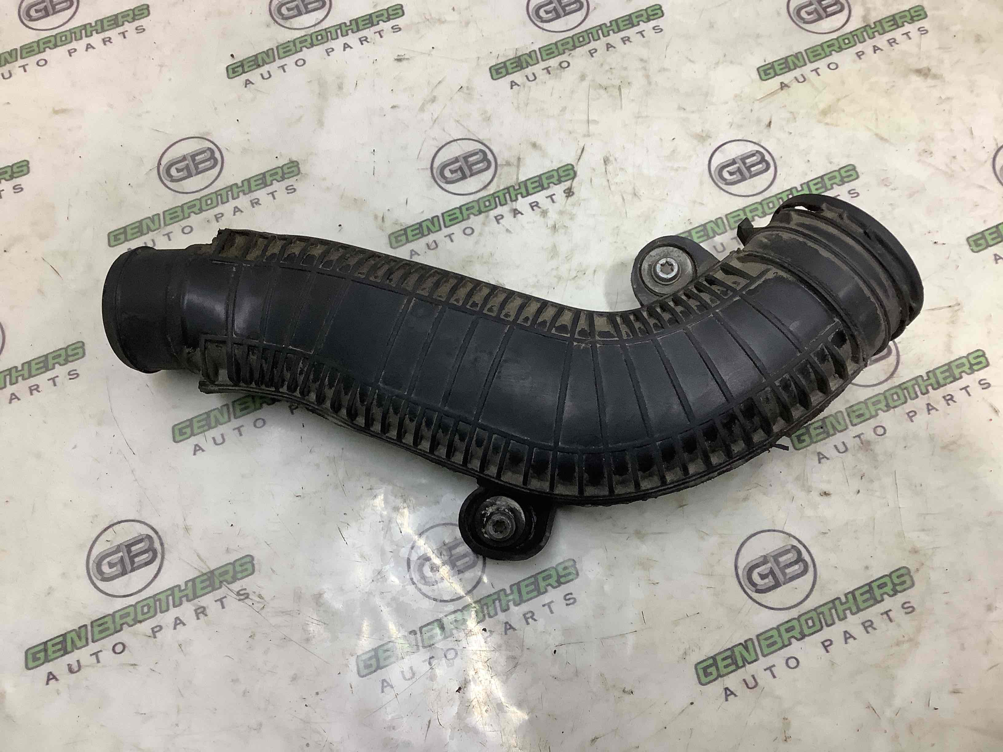 Патрубок інтеркулера