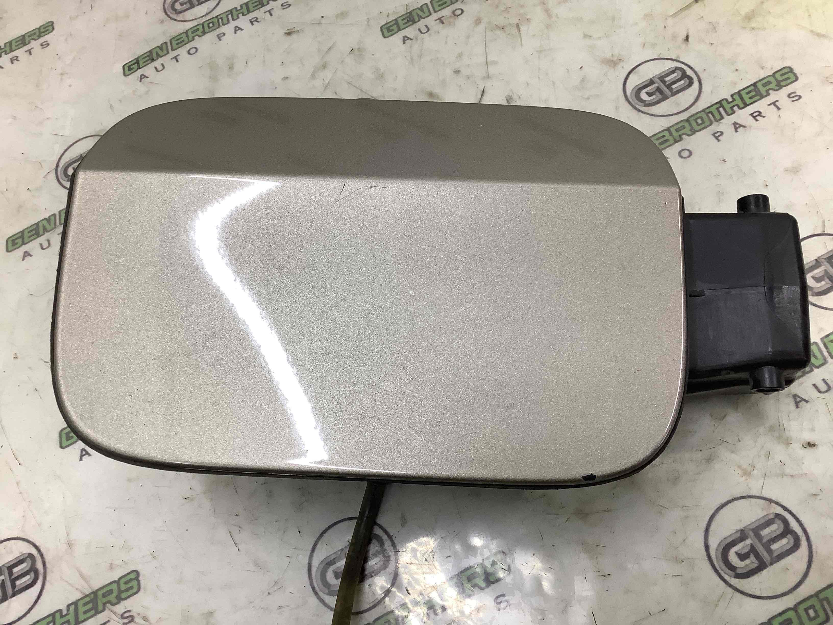 Лючок бензобака