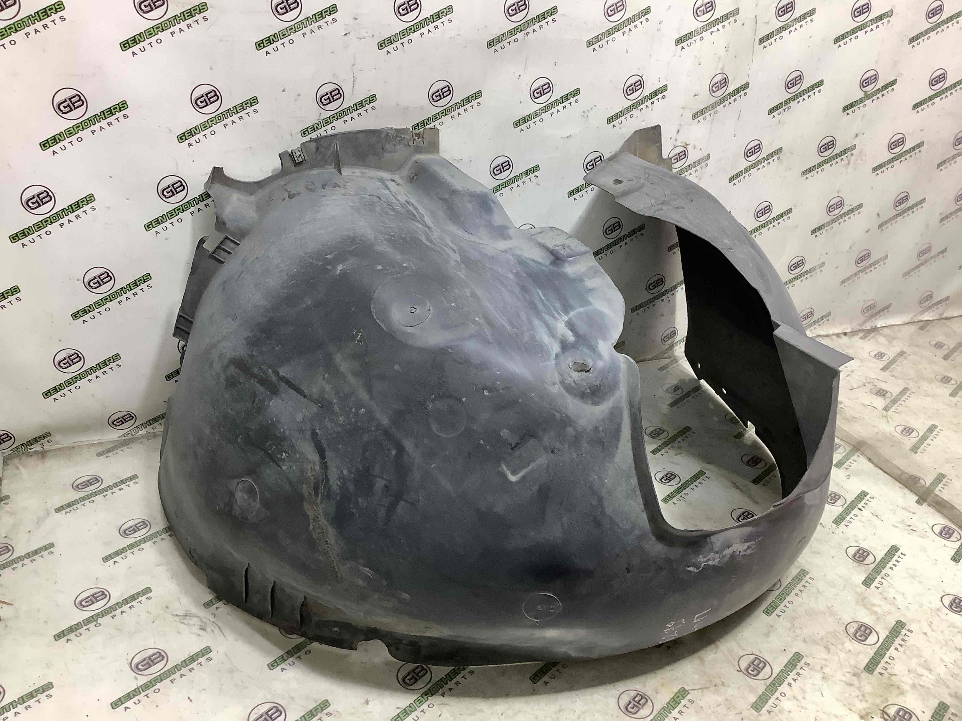 Захист арок передній лівий підкрилок