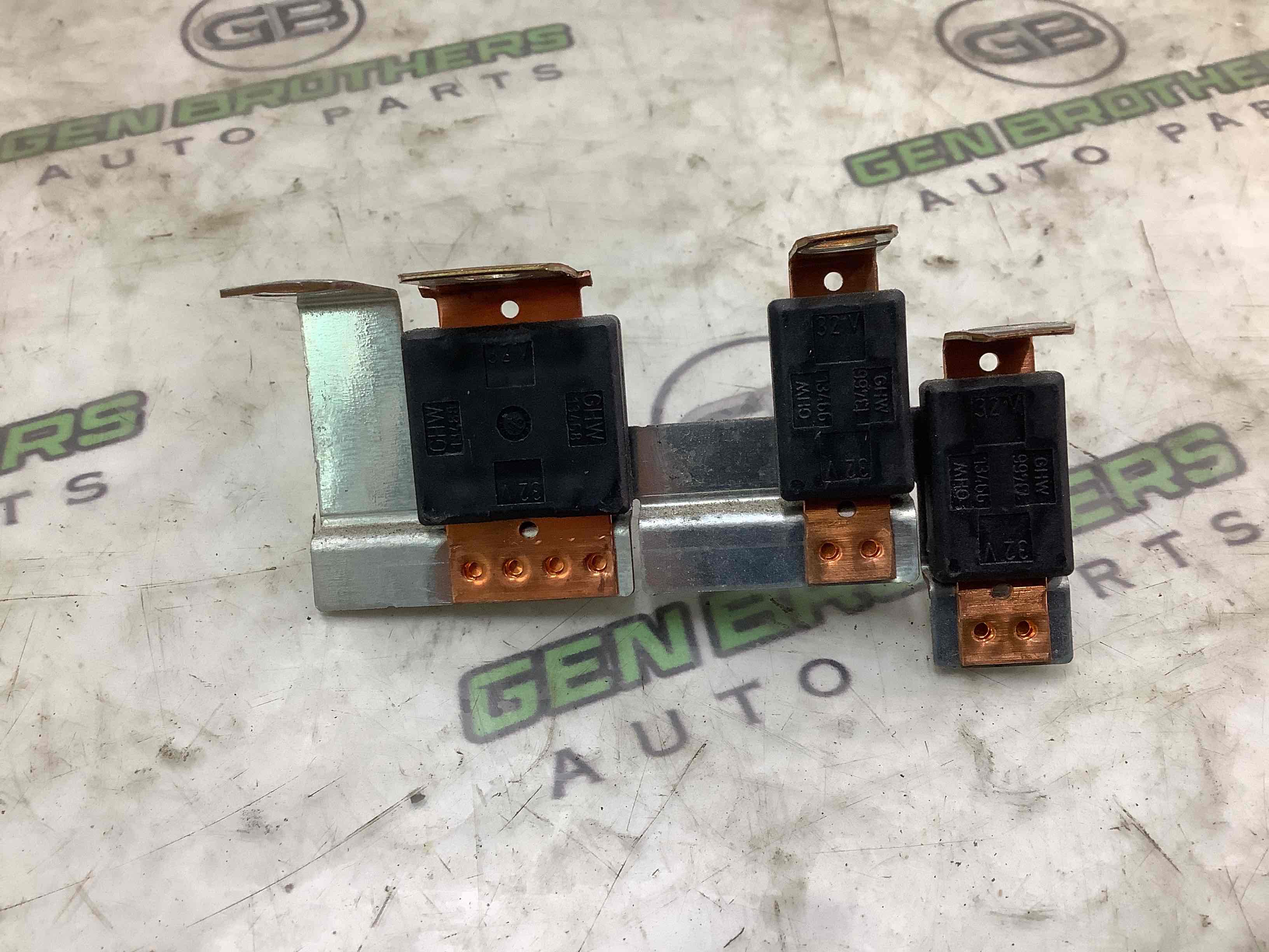 Блок запобіжників (блок реле)