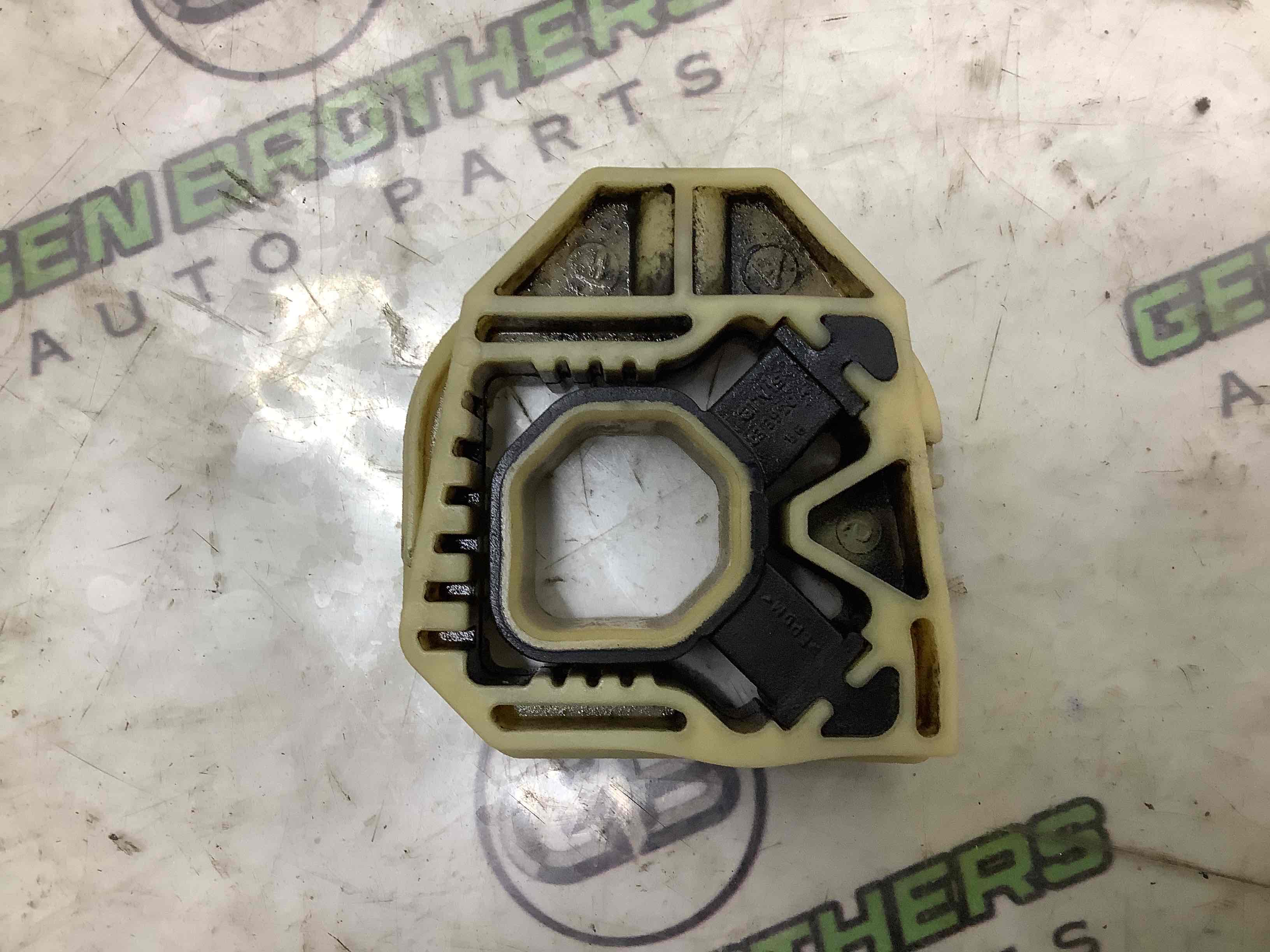 Опора радіатора, кріплення, кронштейн, ущільнювач радіатора