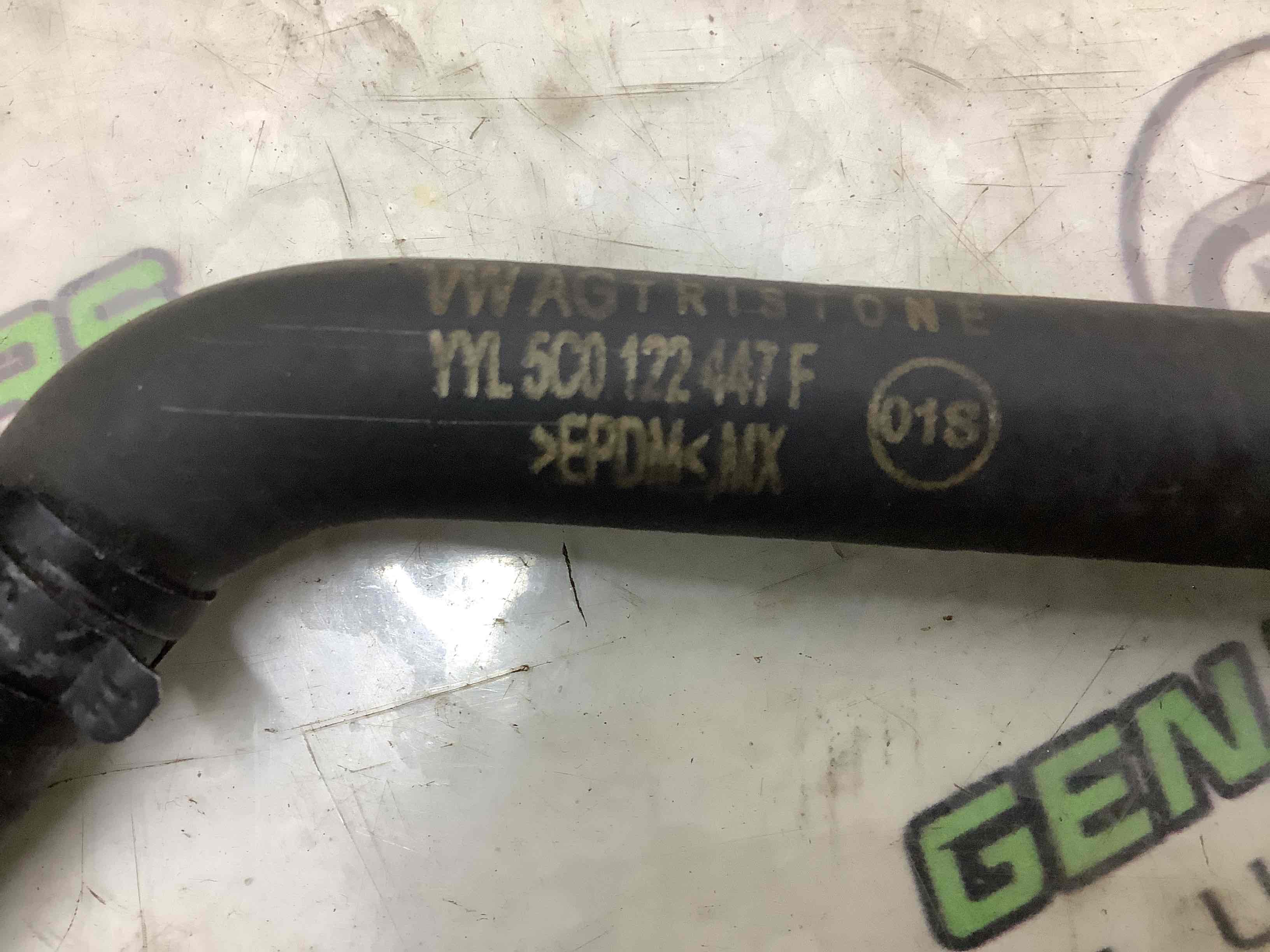 Патрубок трубопровід, шланг