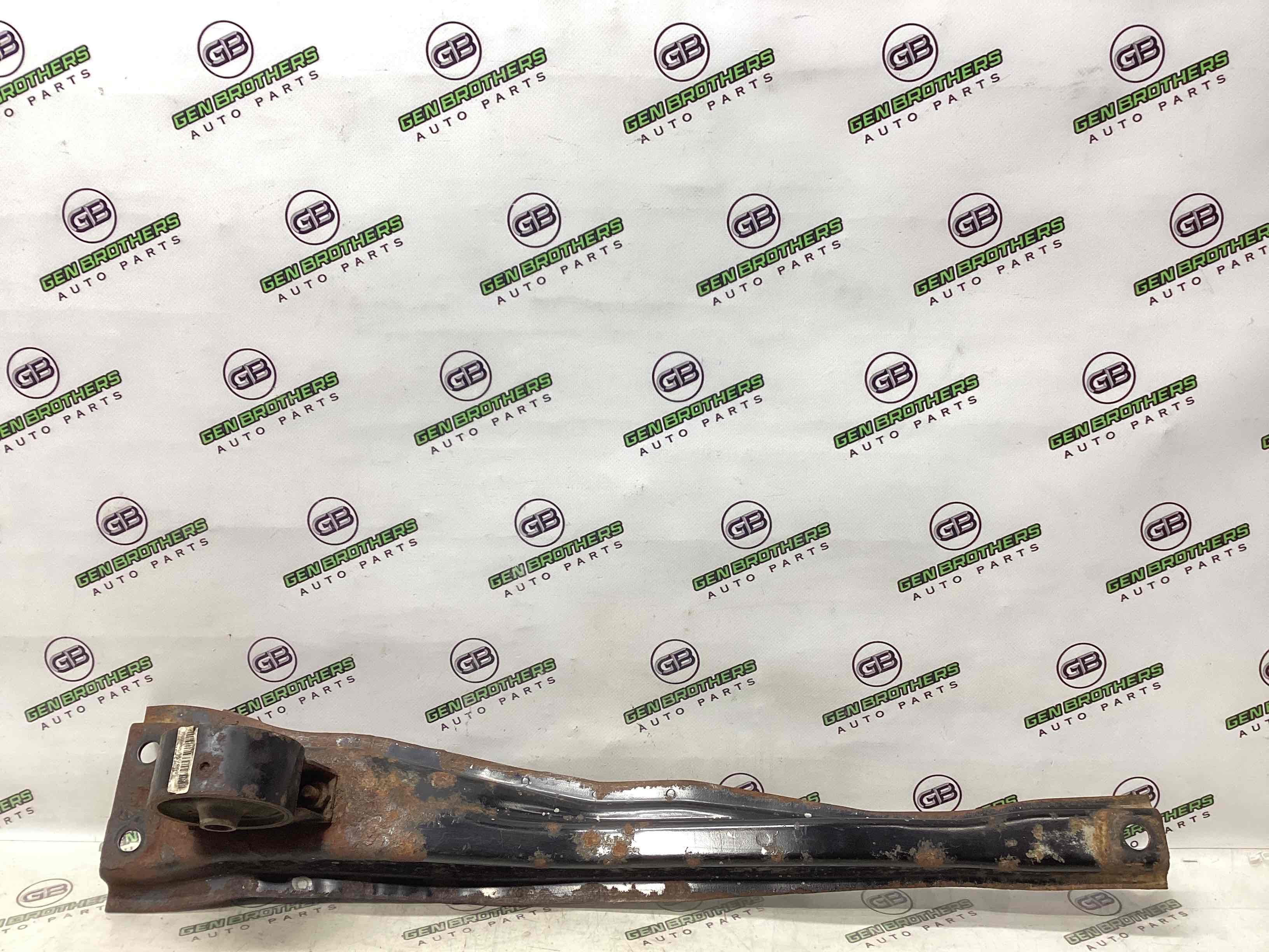 Балка підвіски передня підрамник