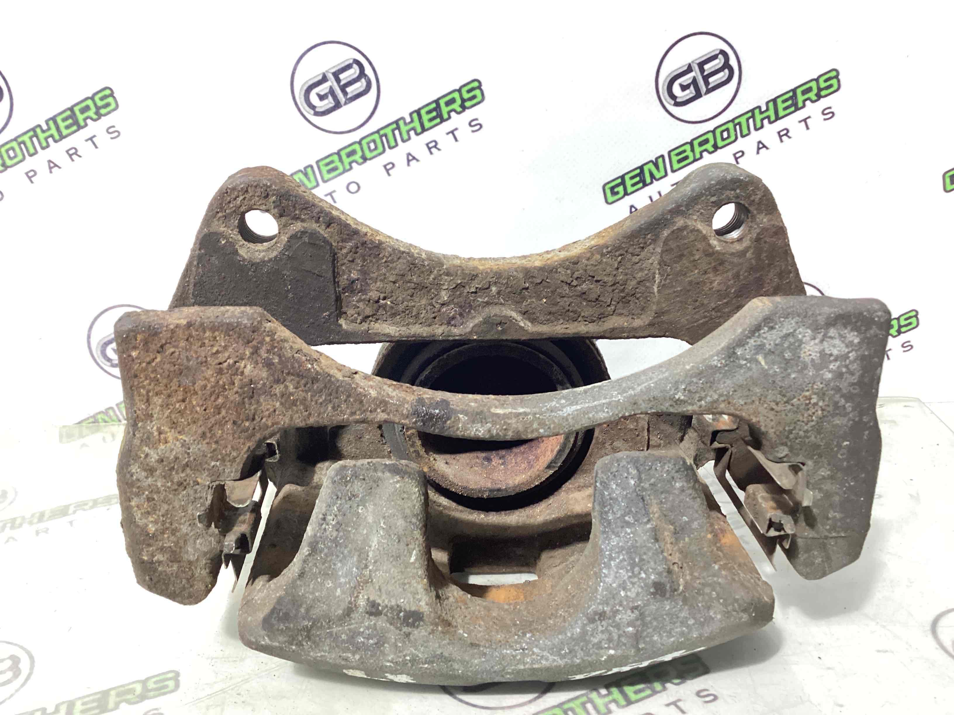 Супорт передній правий