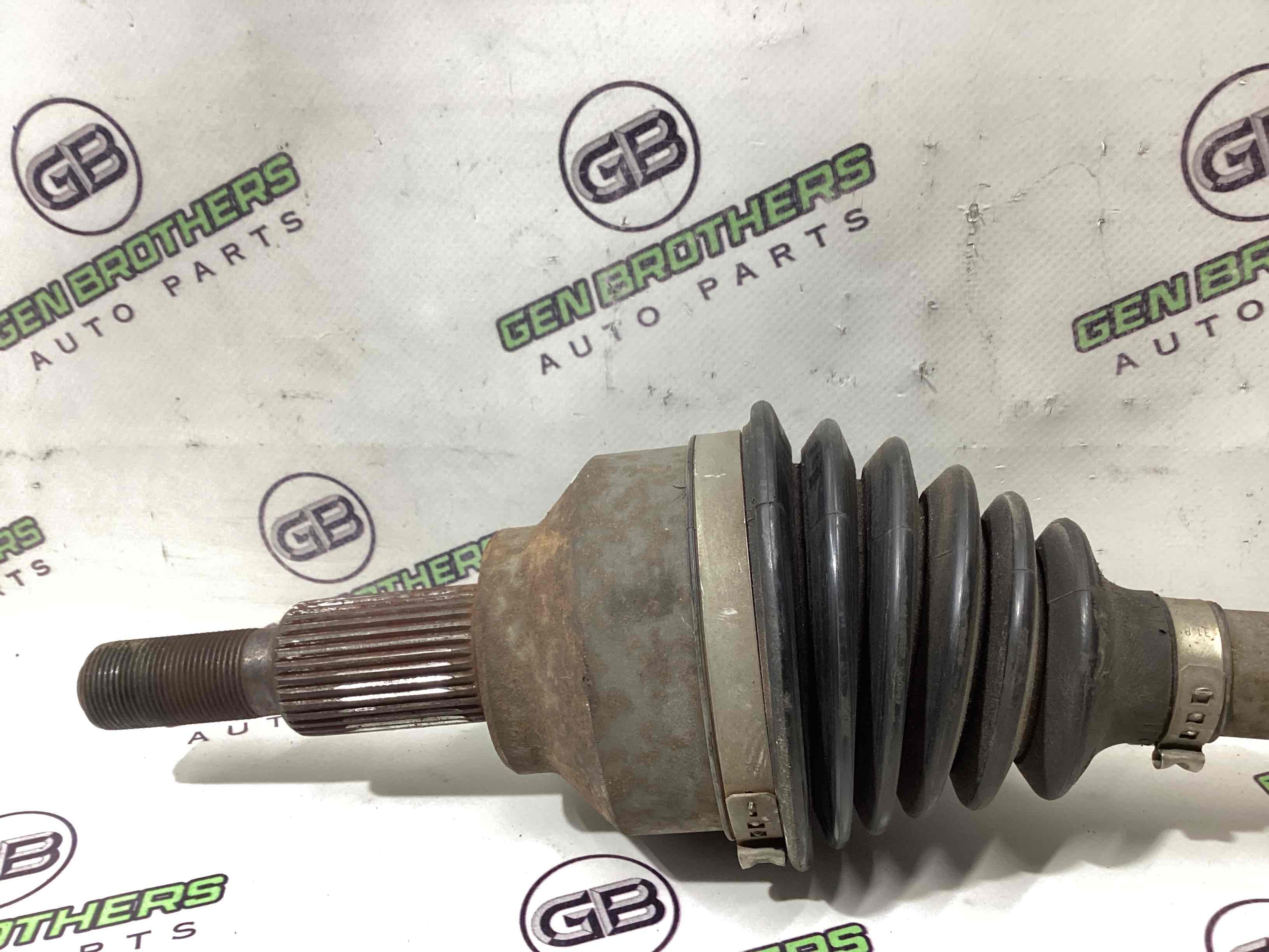 Полуось передняя левая приводной вал, ШРУС