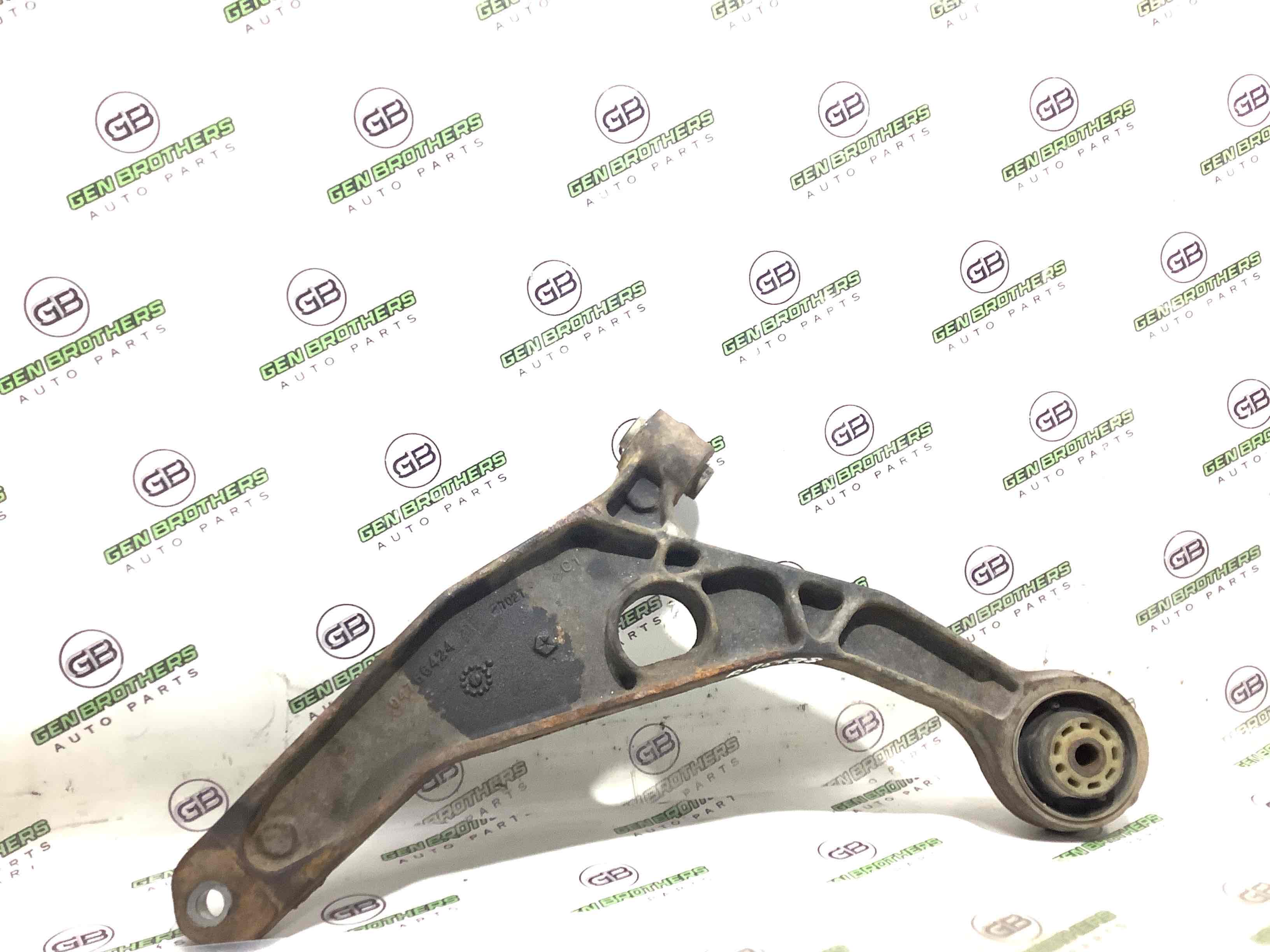 Рычаг передний правый