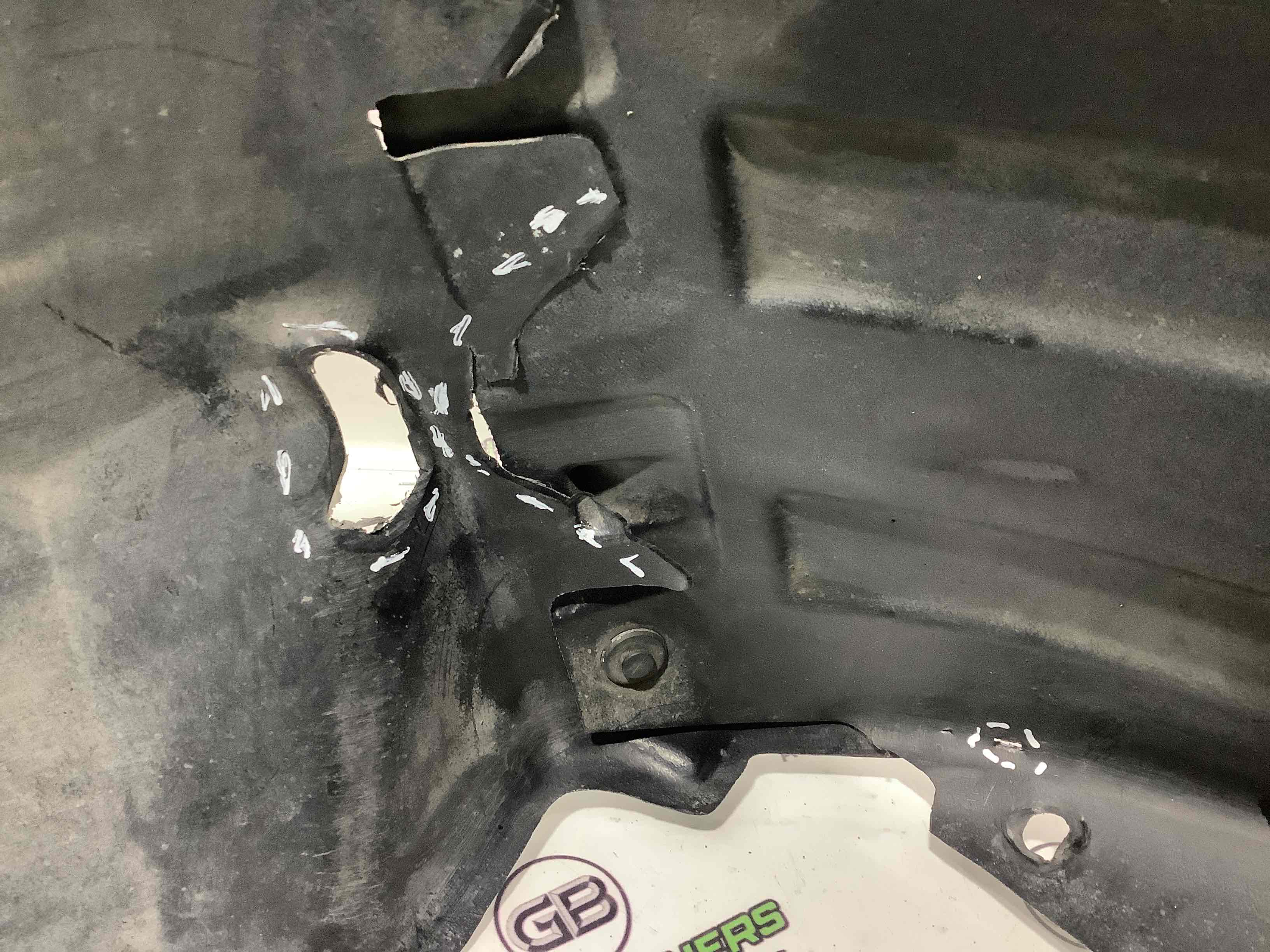 Защита арок передний правый подкрылок