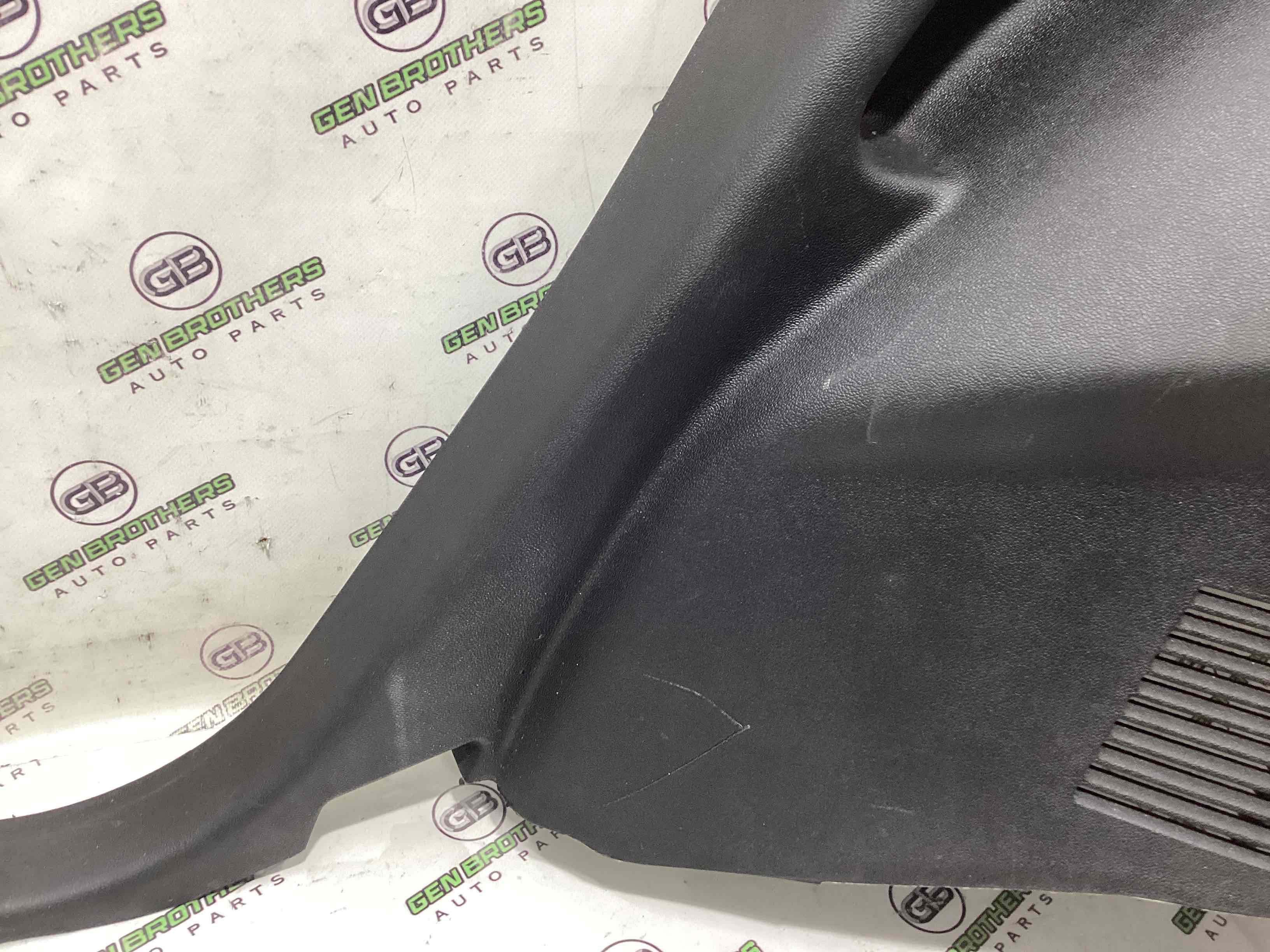 Элементы отделки багажника