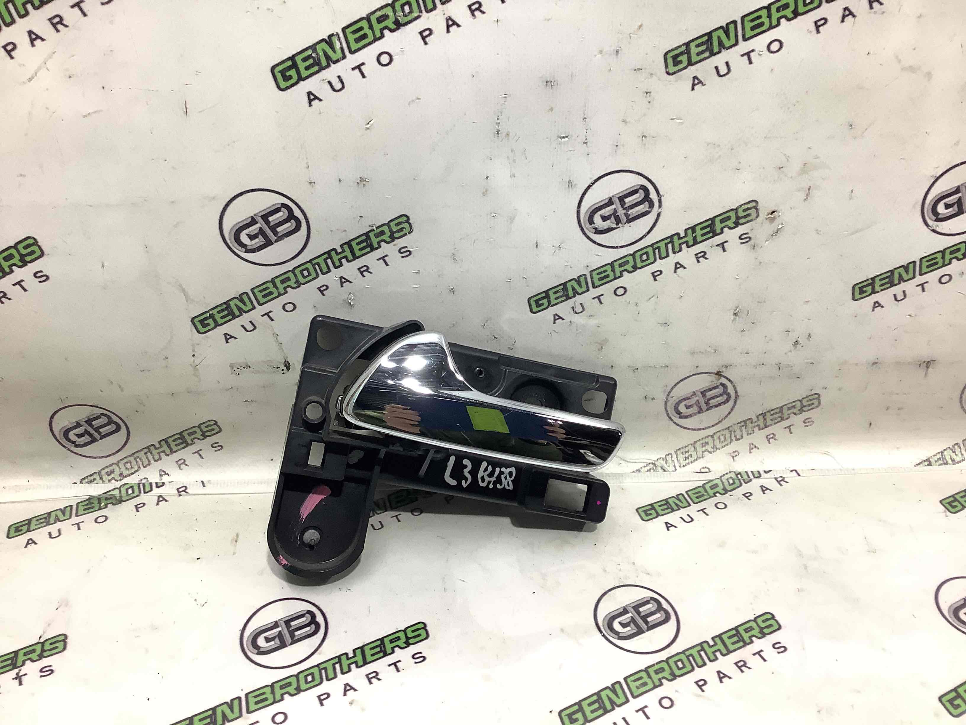 Ручка дверей салона внутренняя, поручень