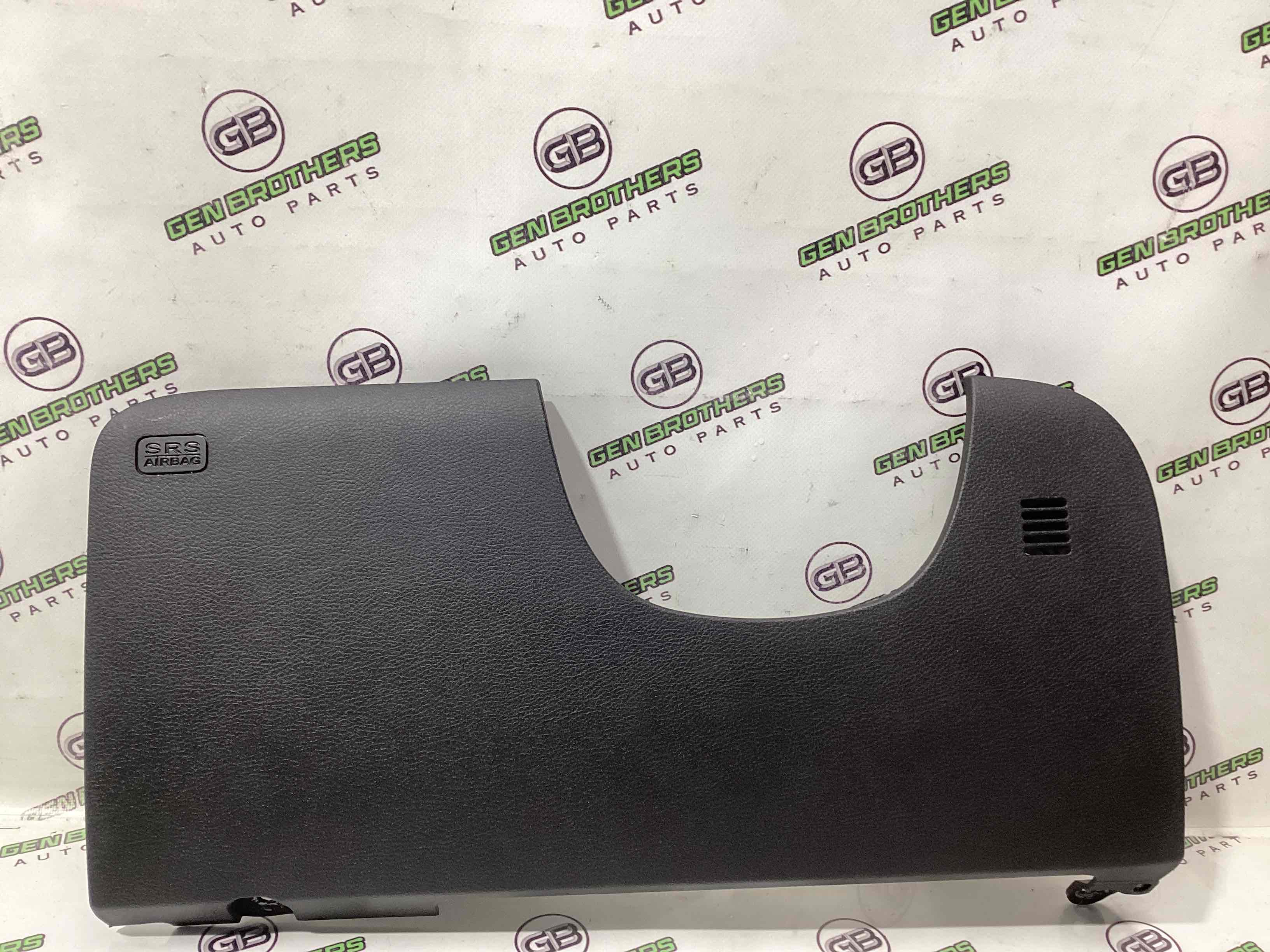 Обшивка приборной панели торпедо