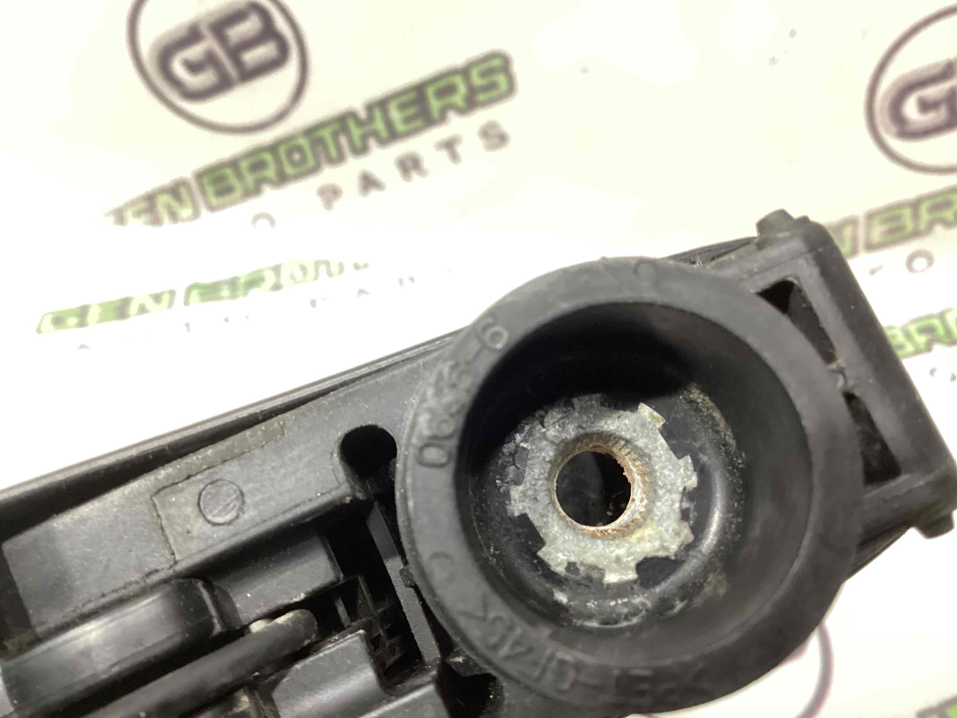 Стеклоочистители дворники, накладки