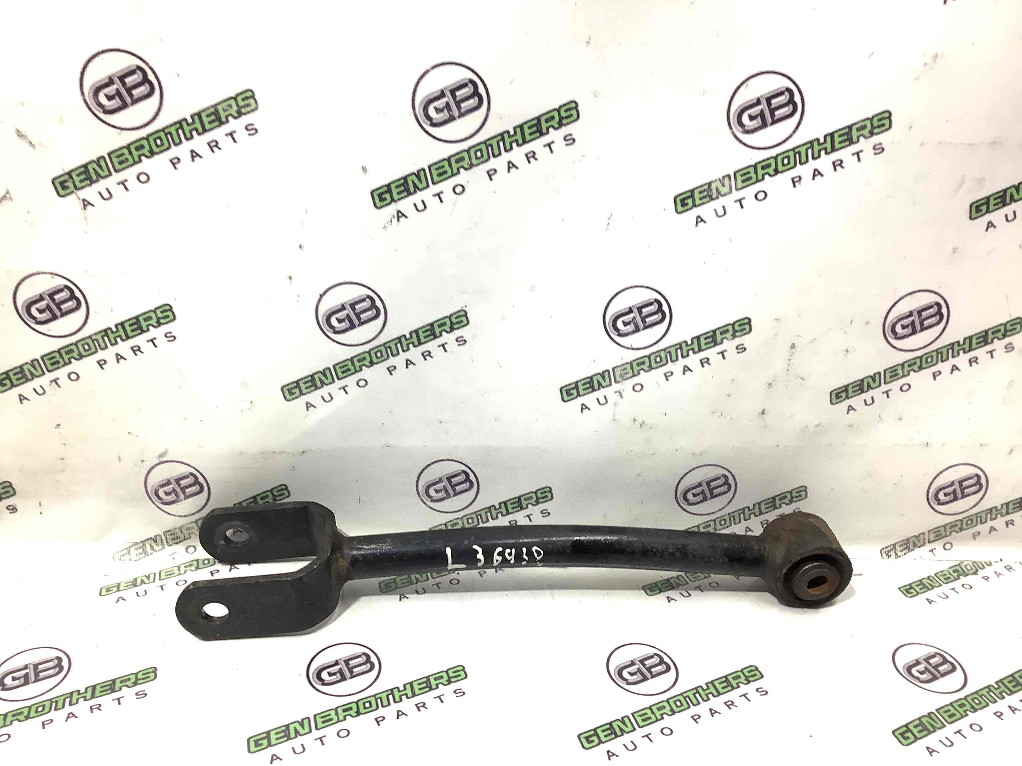 Рычаг задний