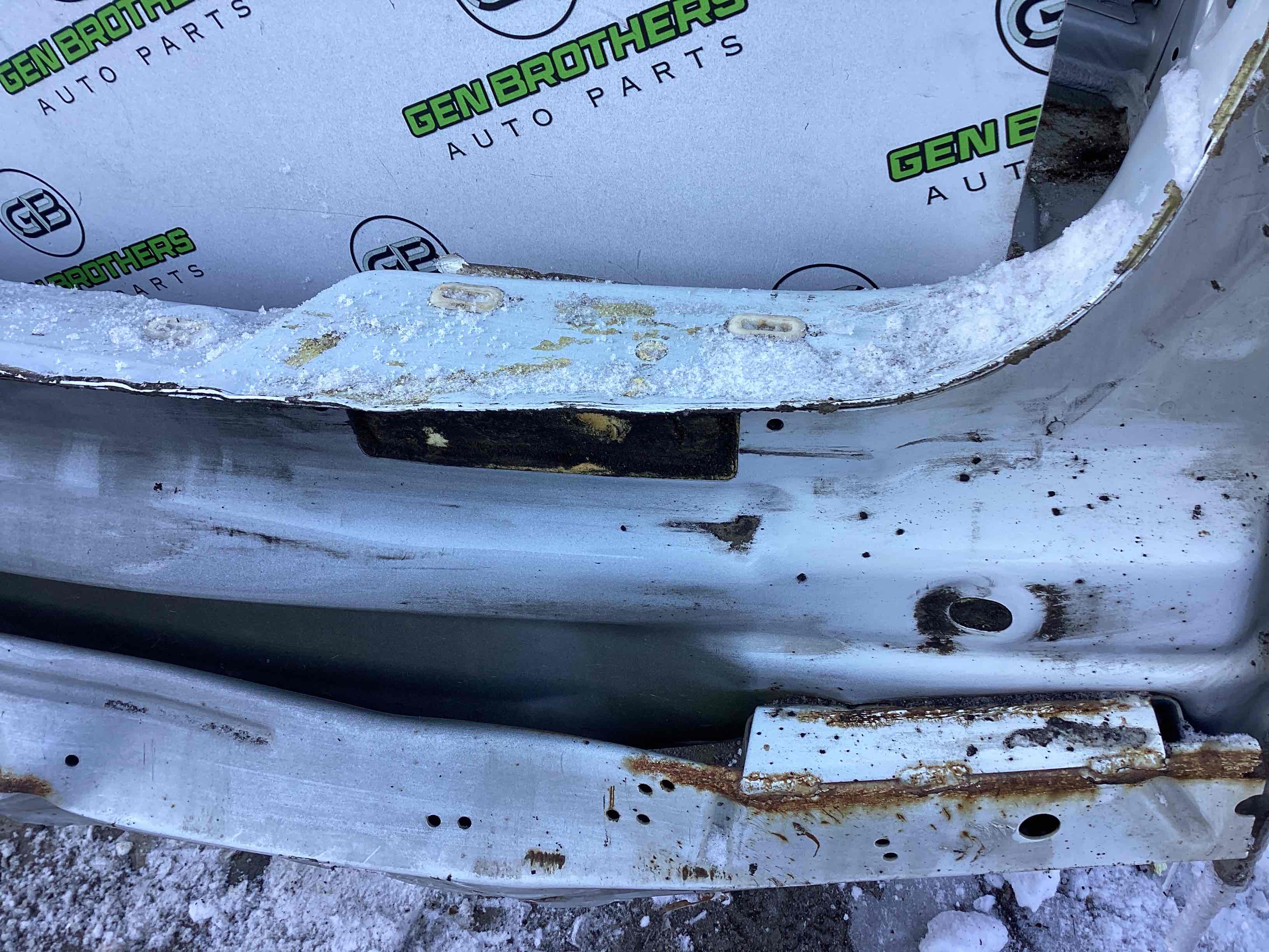 Задняя панель