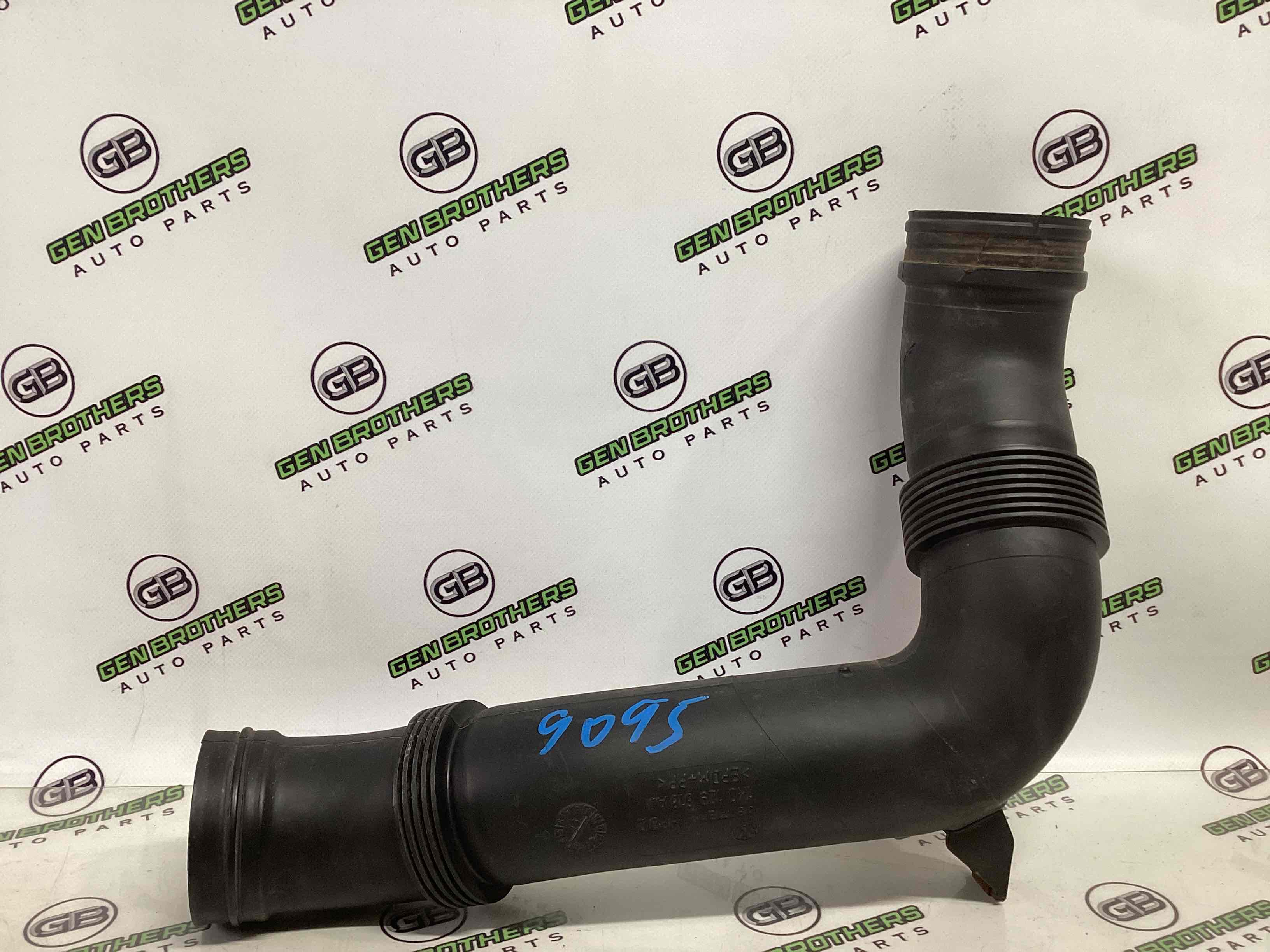 Патрубок повітряного фільтра