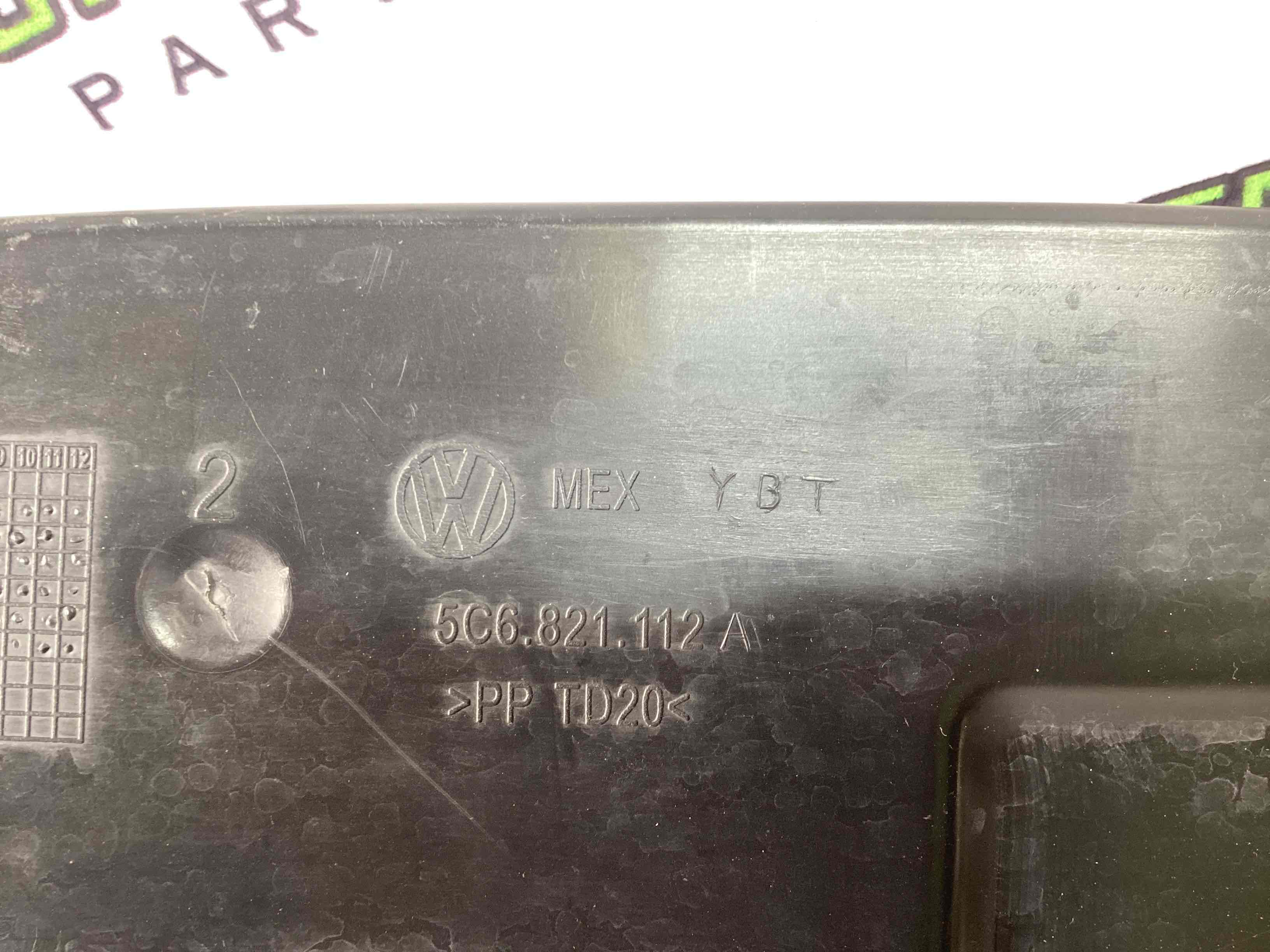 Ізолятор крила, ущільнювач та повітропровід крила