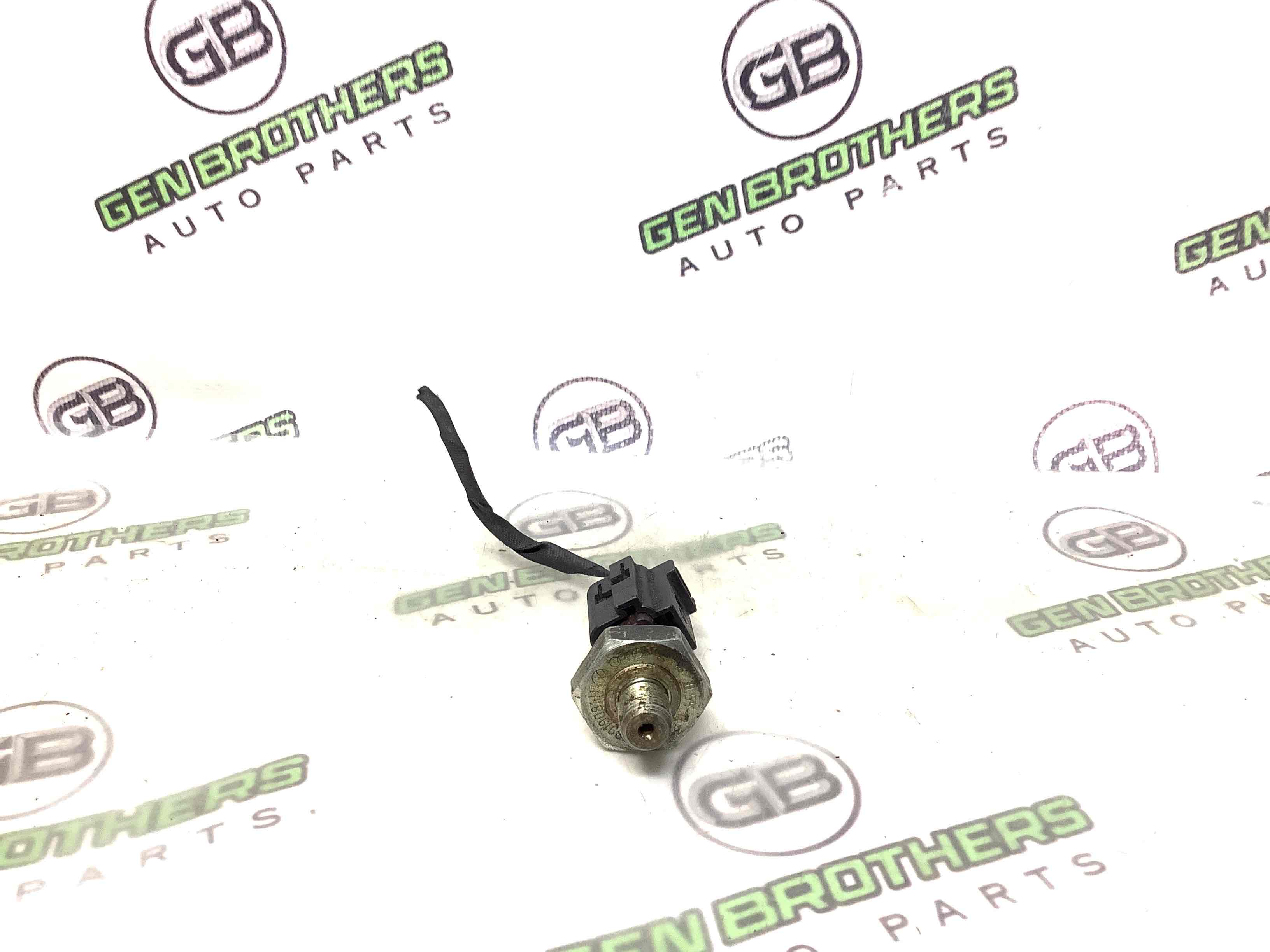 Датчик тиску олії