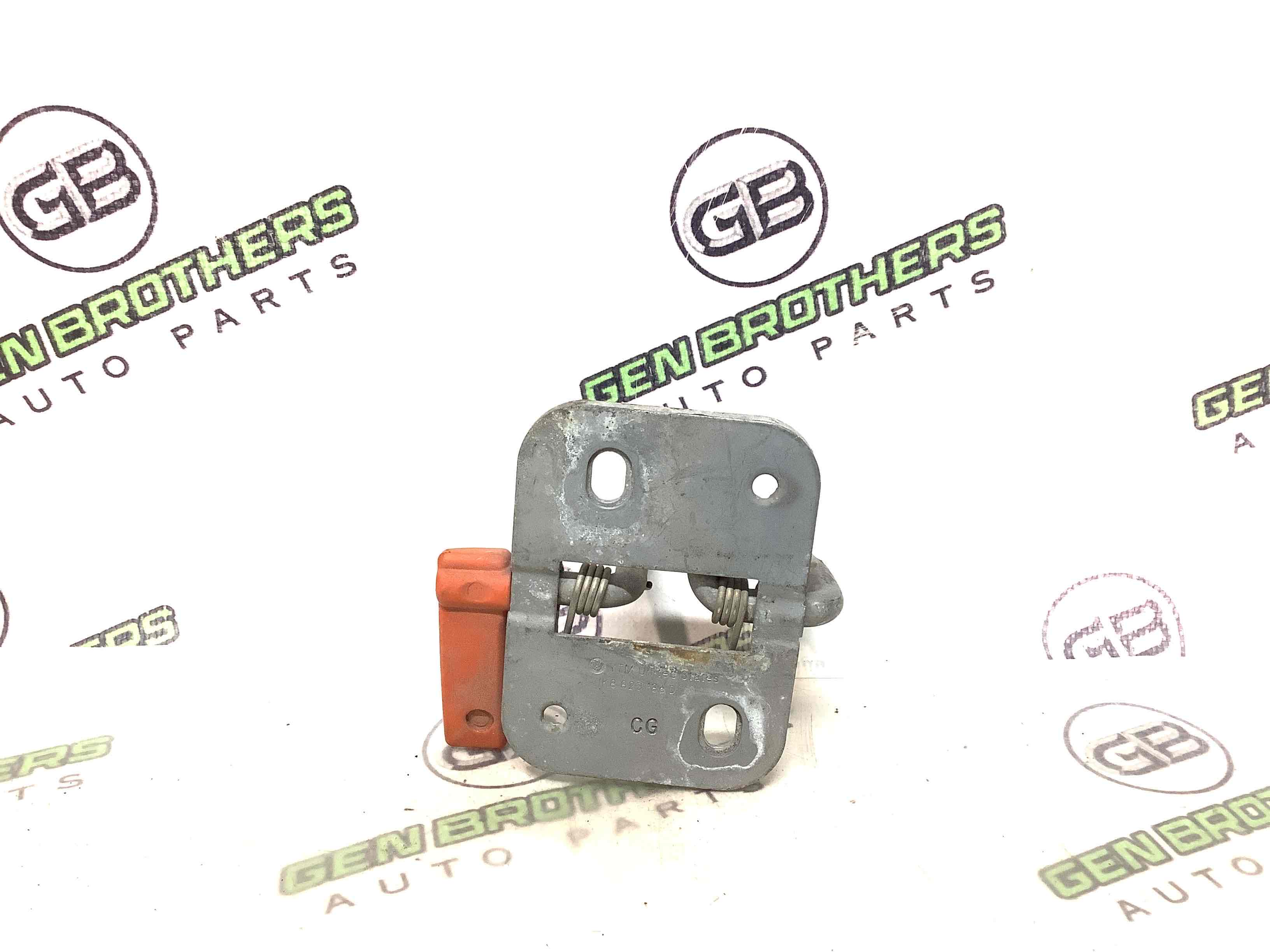 Замок капота, трос капота