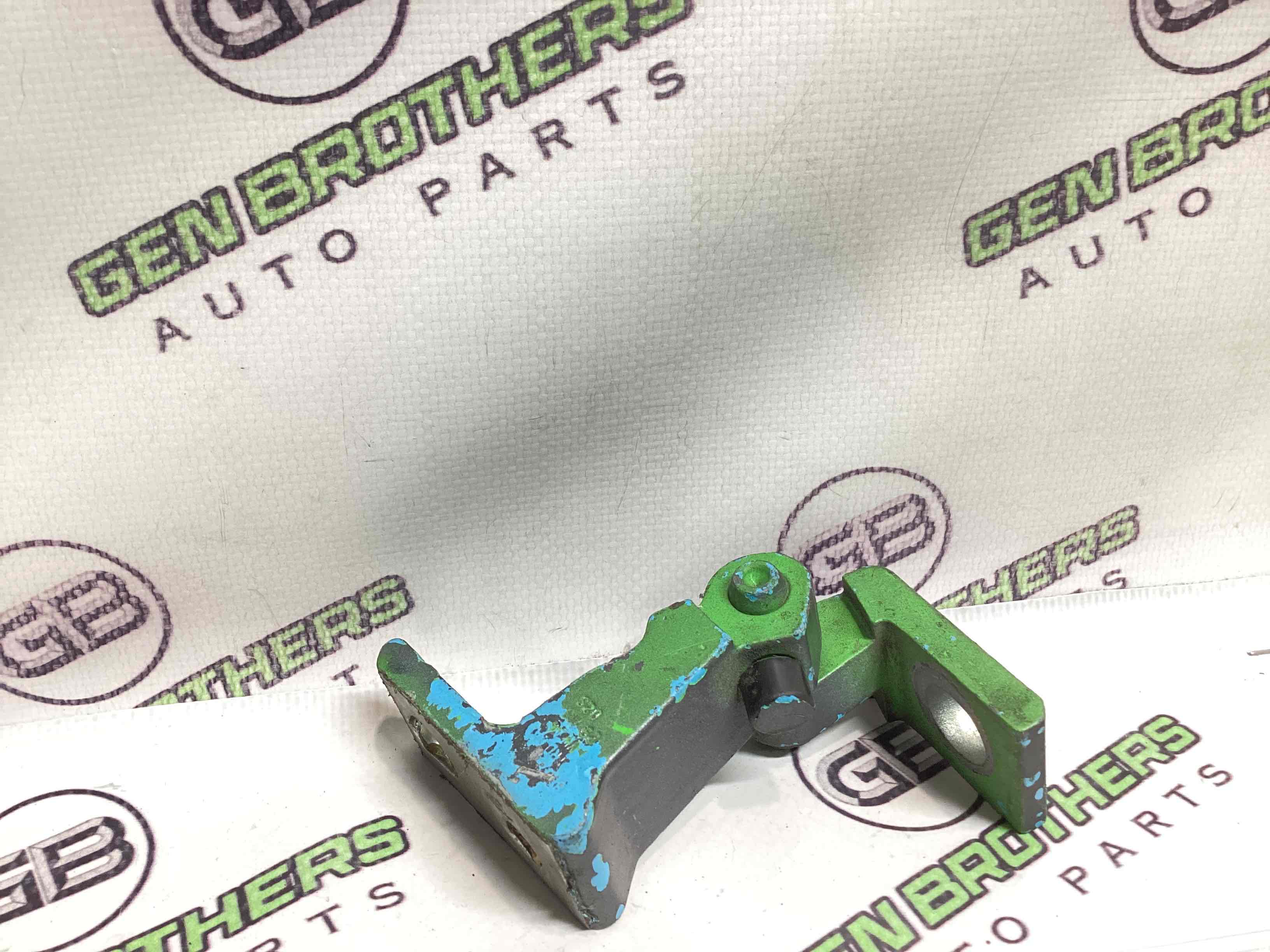 Петля двері, замок двері