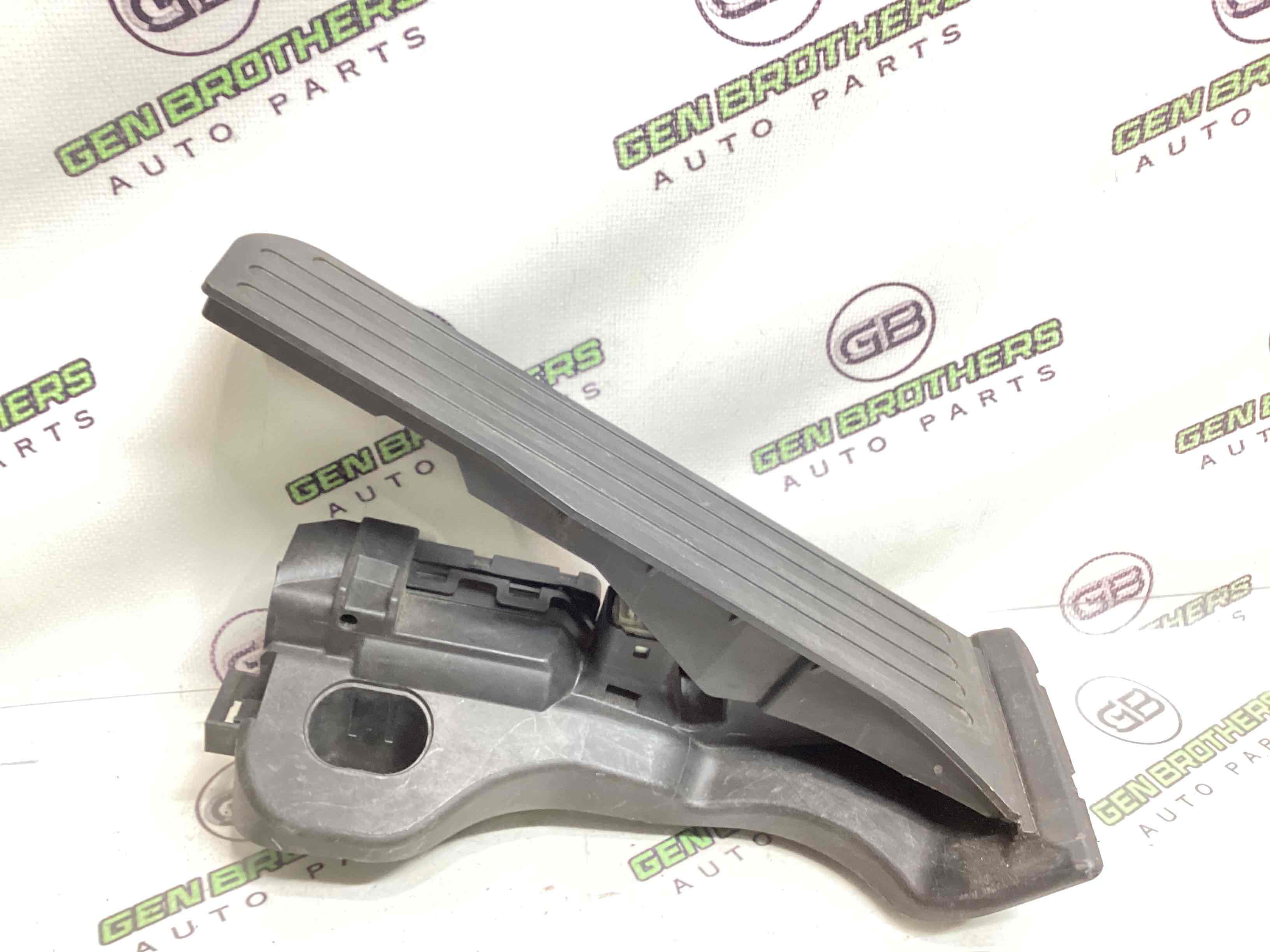 Педаль газу