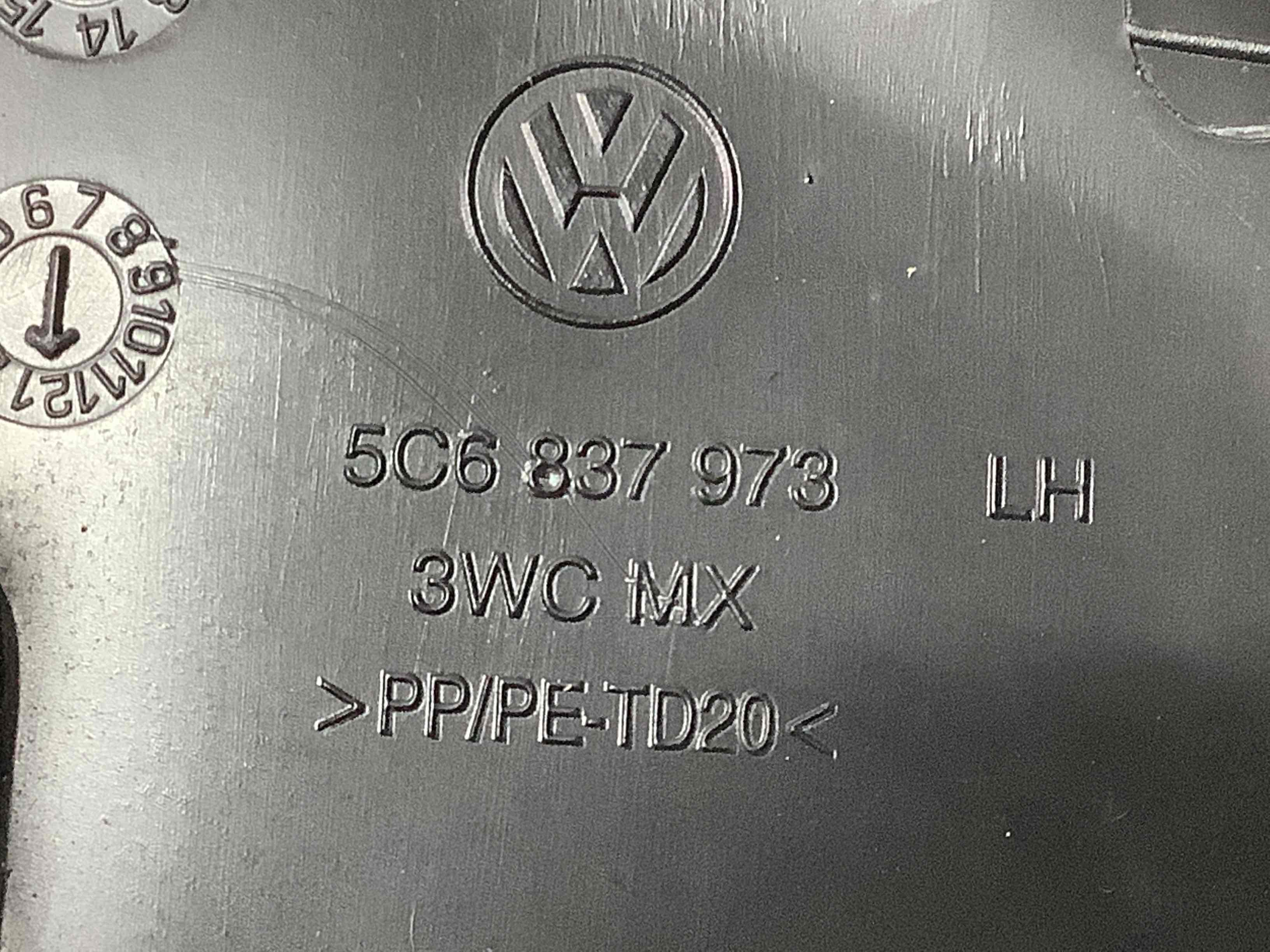 Корпус, накладка, кріплення лівого дзеркала