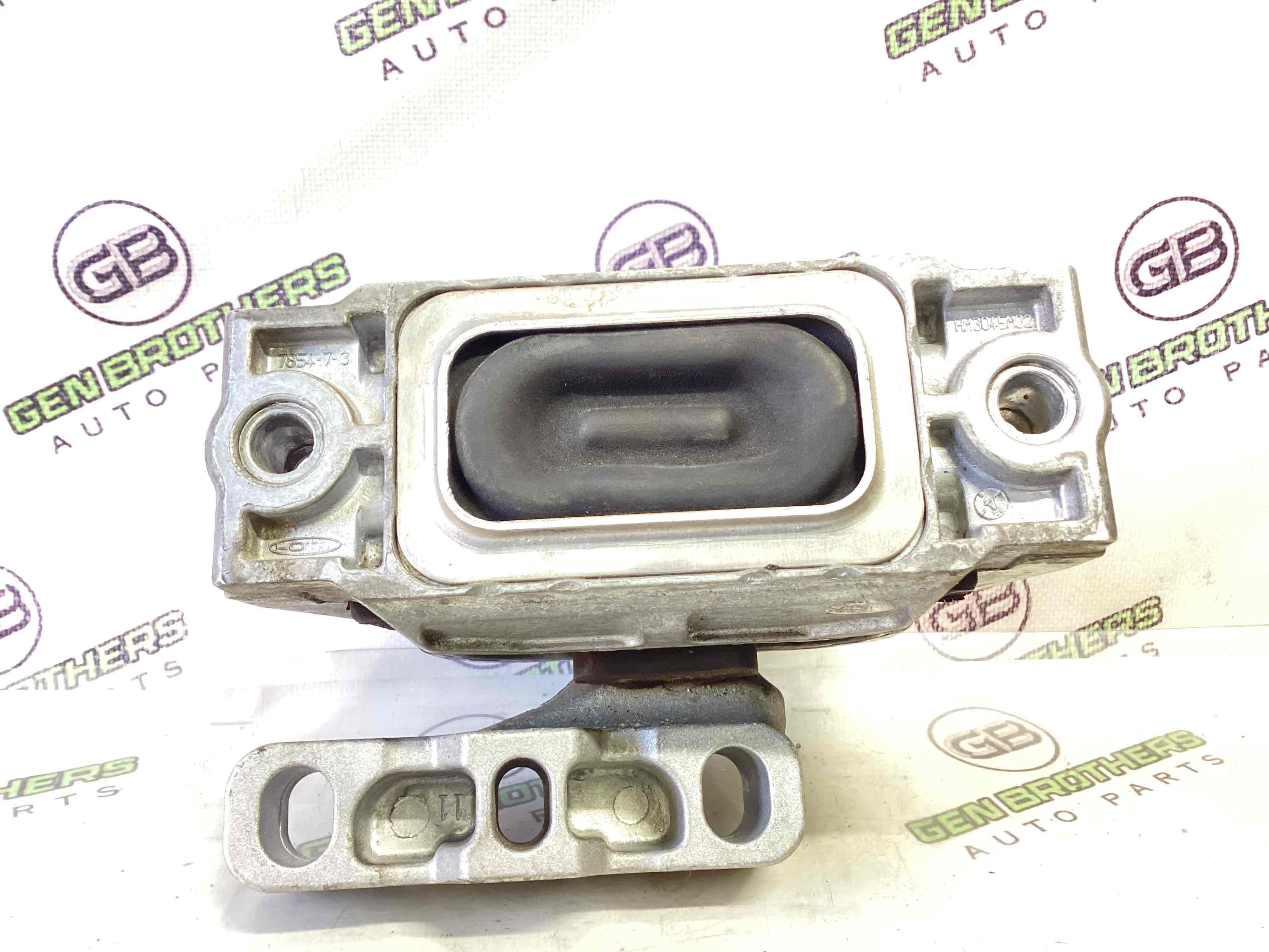 Подушка кріплення двигуна