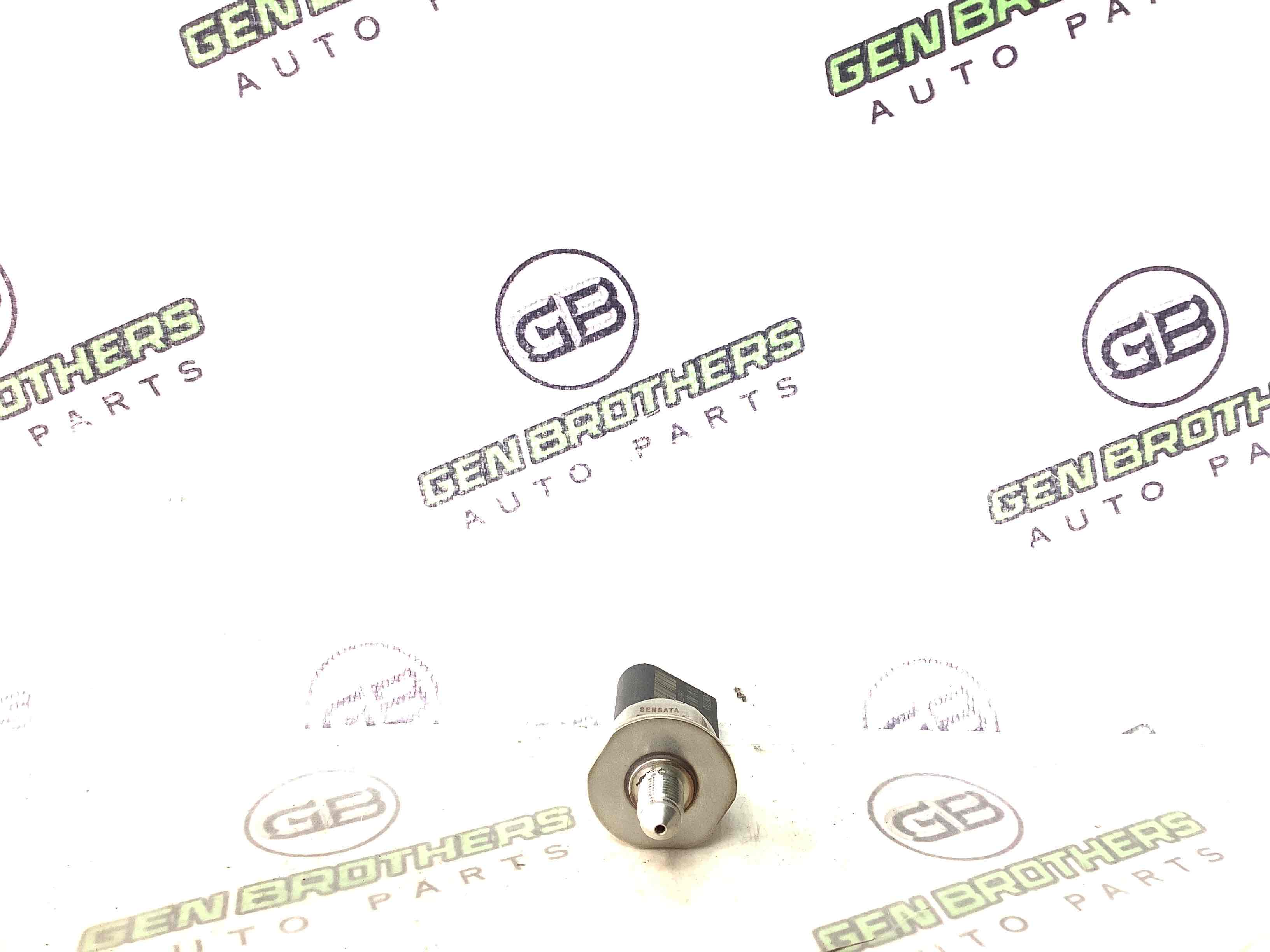 Датчик тиску палива