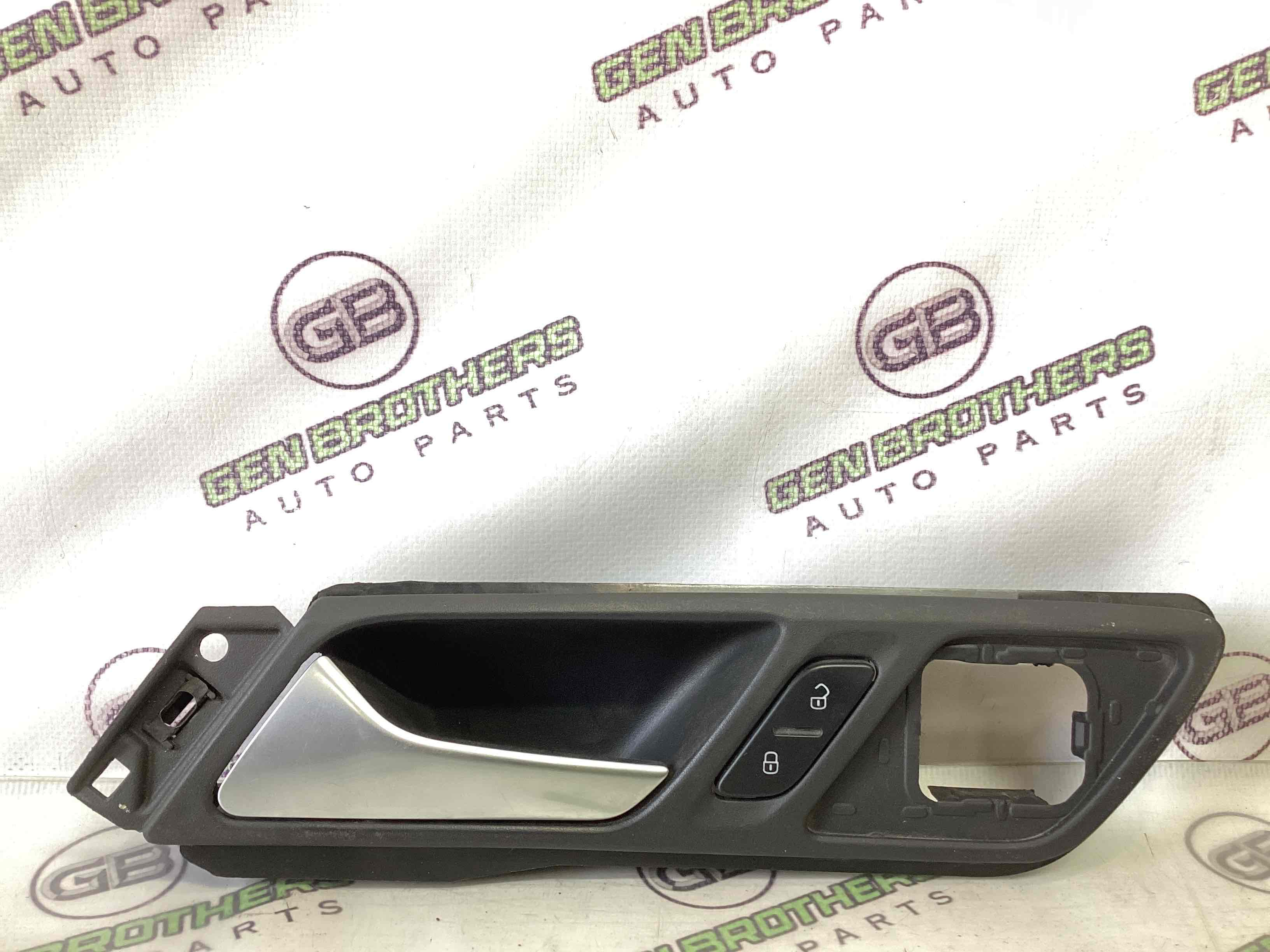 Ручка дверей салону внутрішня, поручень