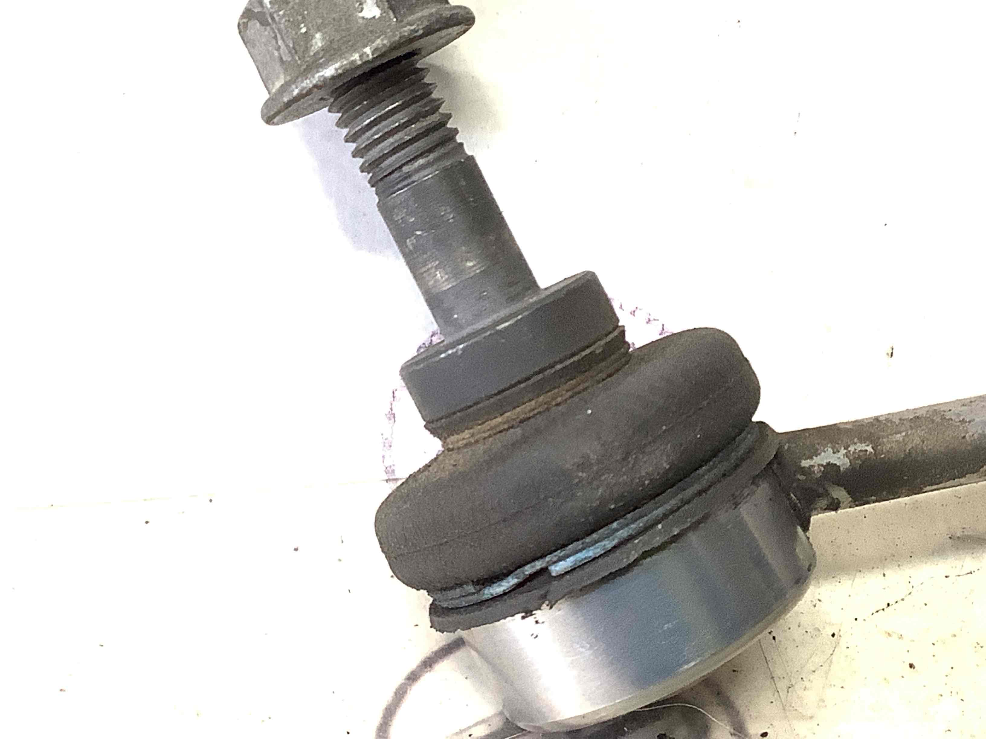 Стійка стабілізатора