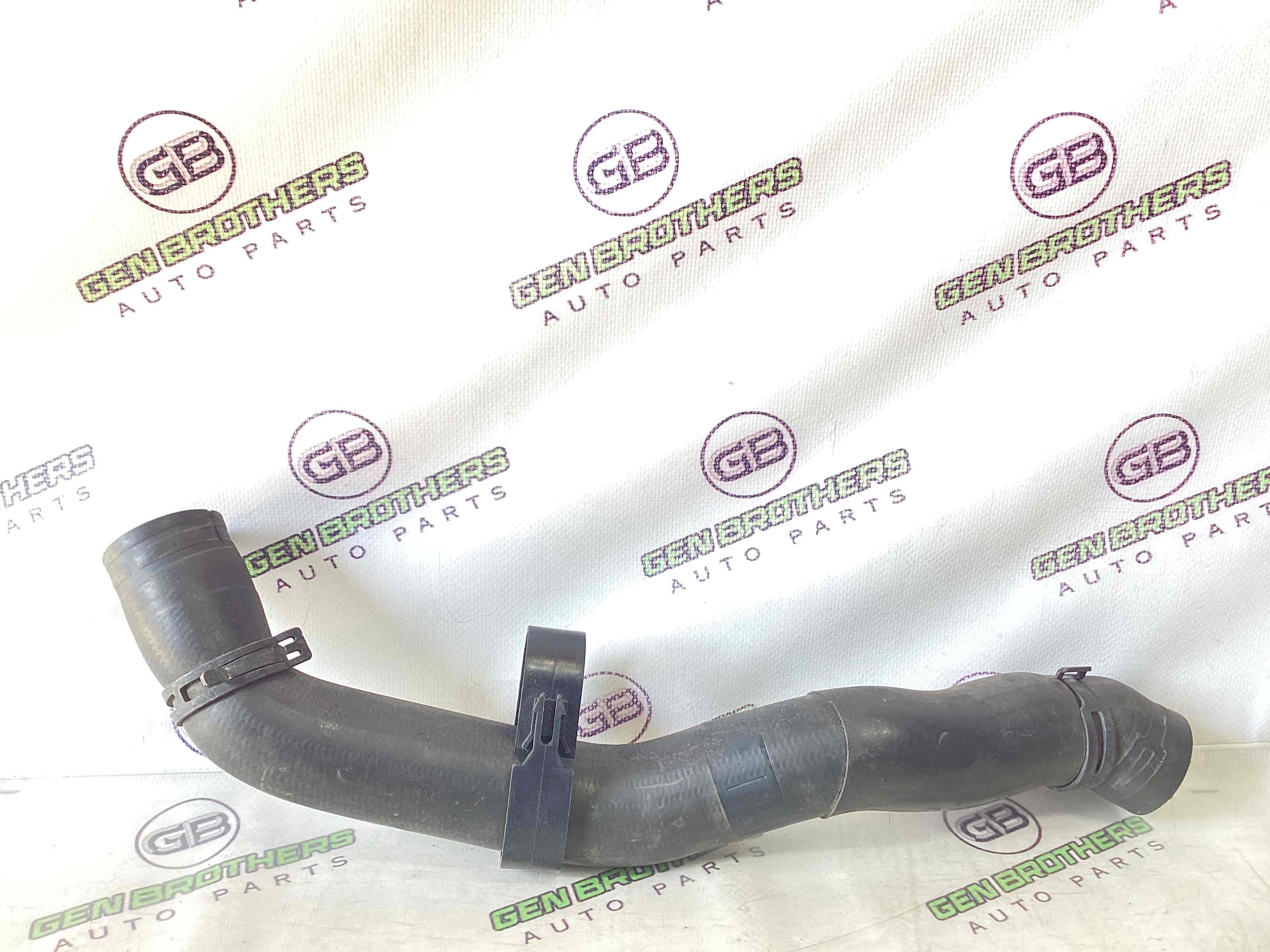 Патрубок трубопровід, шланг