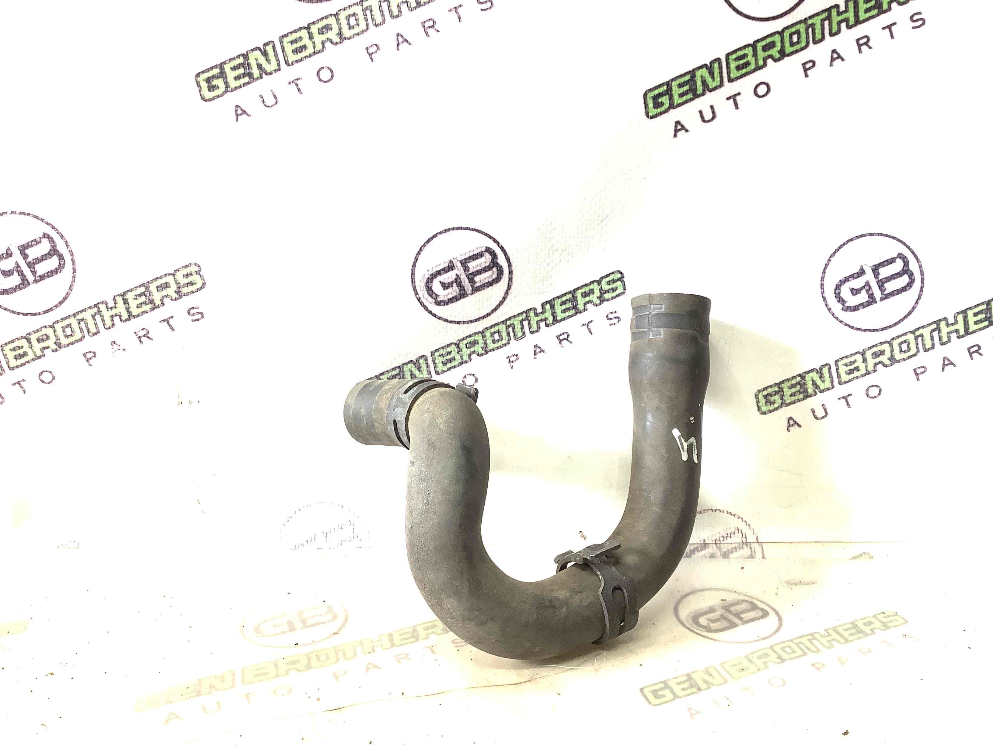 Патрубок трубопровід, шланг